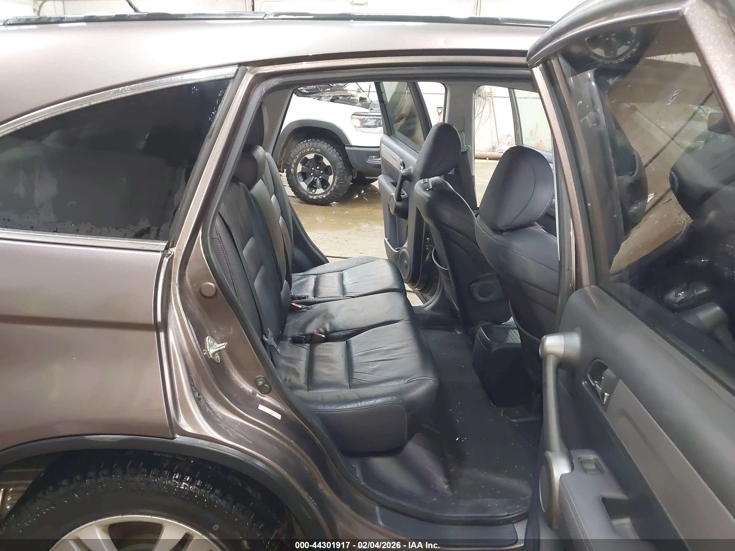 HONDA CR-V image 8