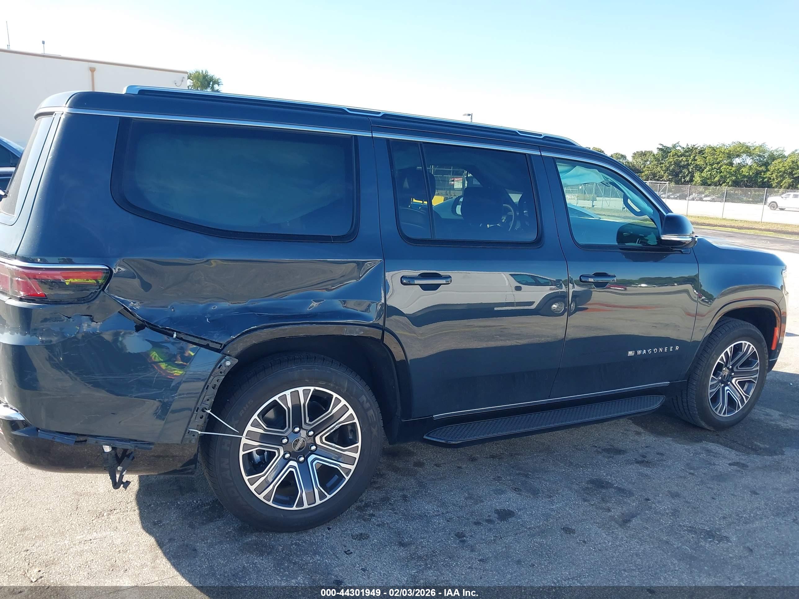 JEEP WAGONEER image 6