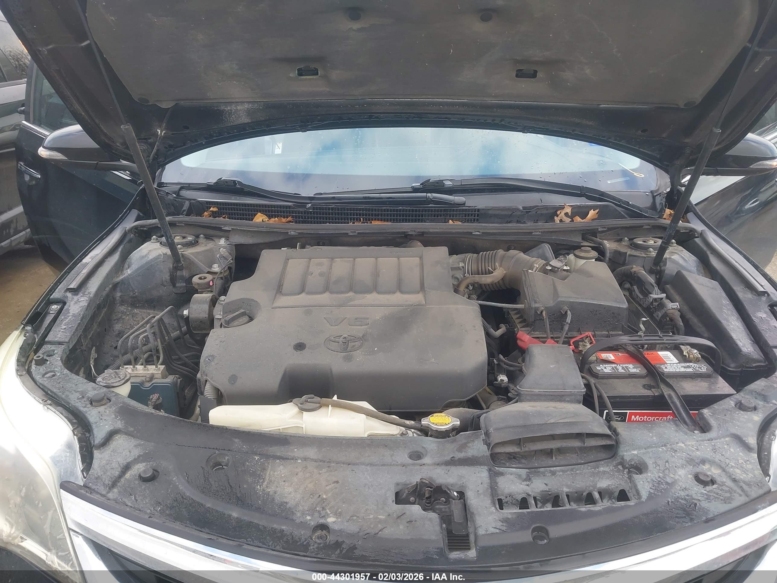 TOYOTA AVALON image 10