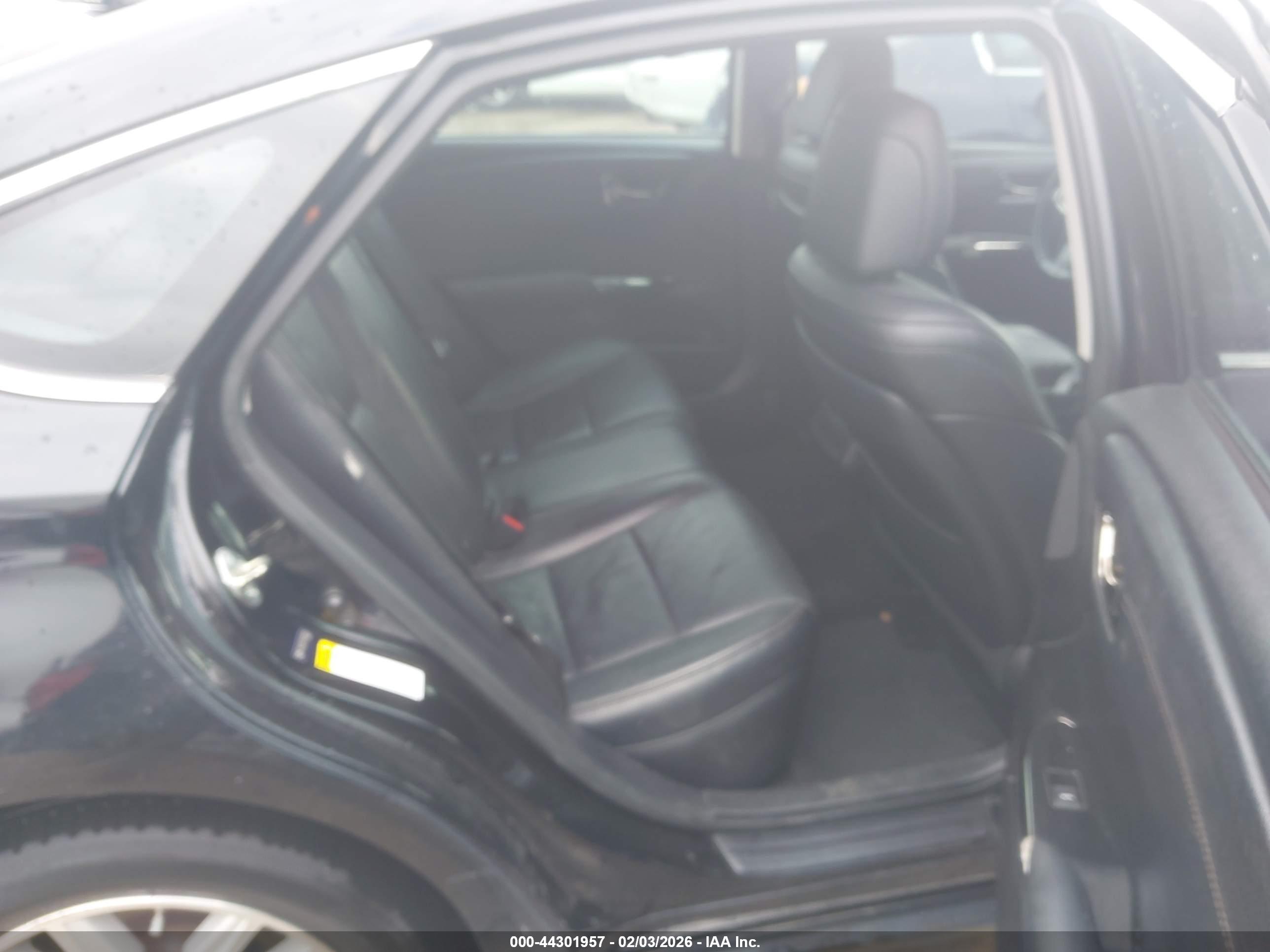 TOYOTA AVALON image 8