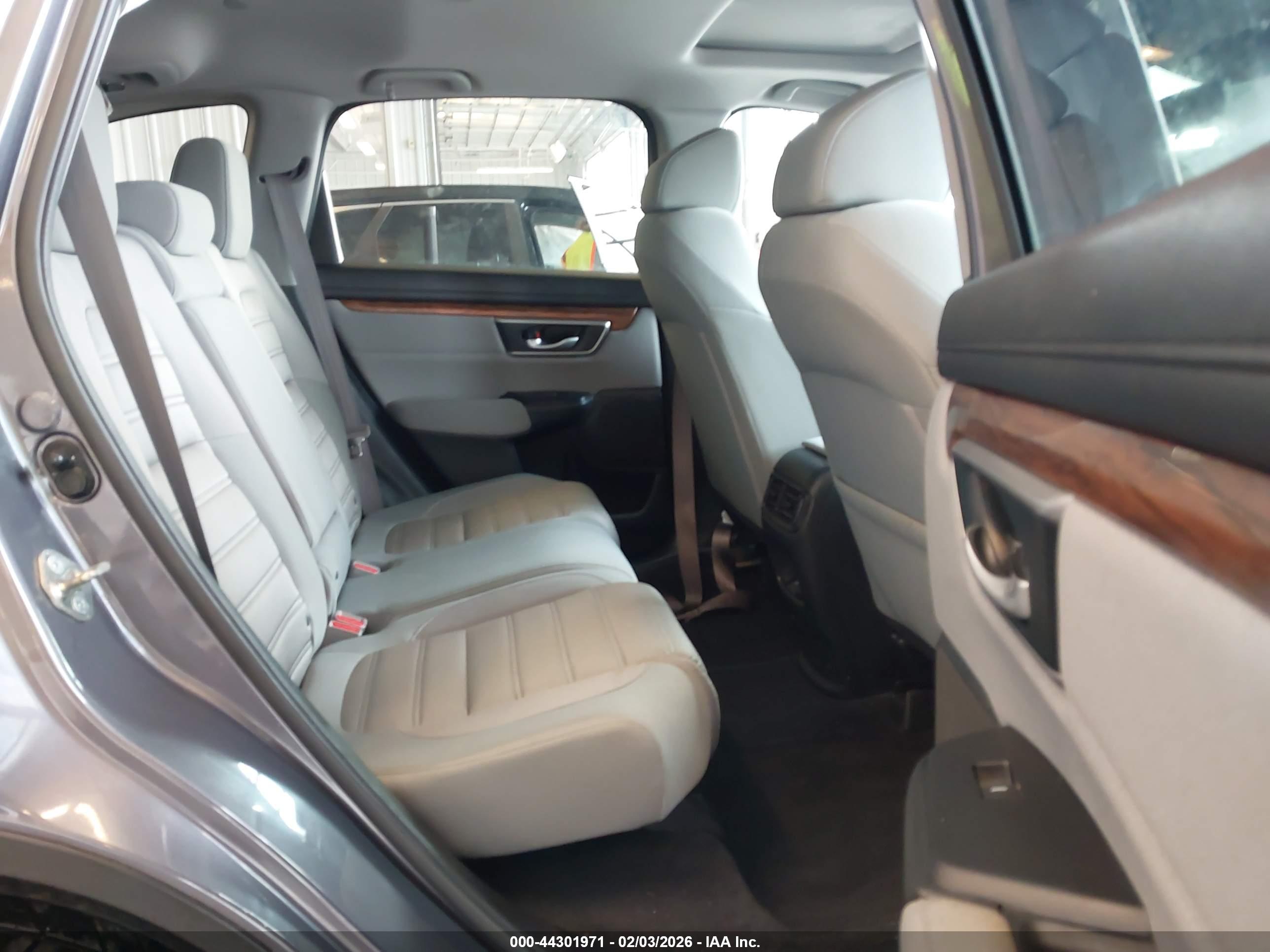 HONDA CR-V image 8