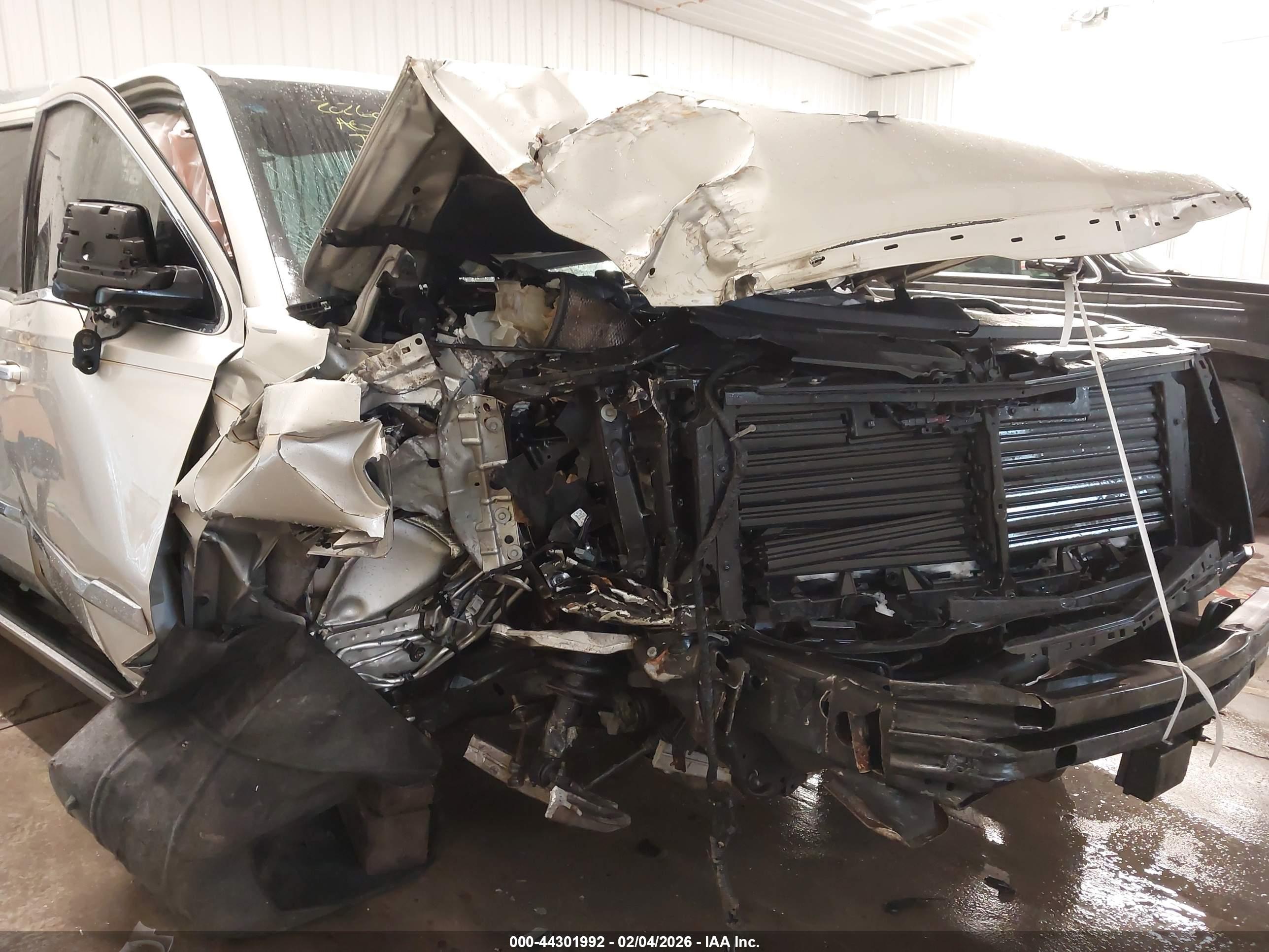 CADILLAC ESCALADE image 6