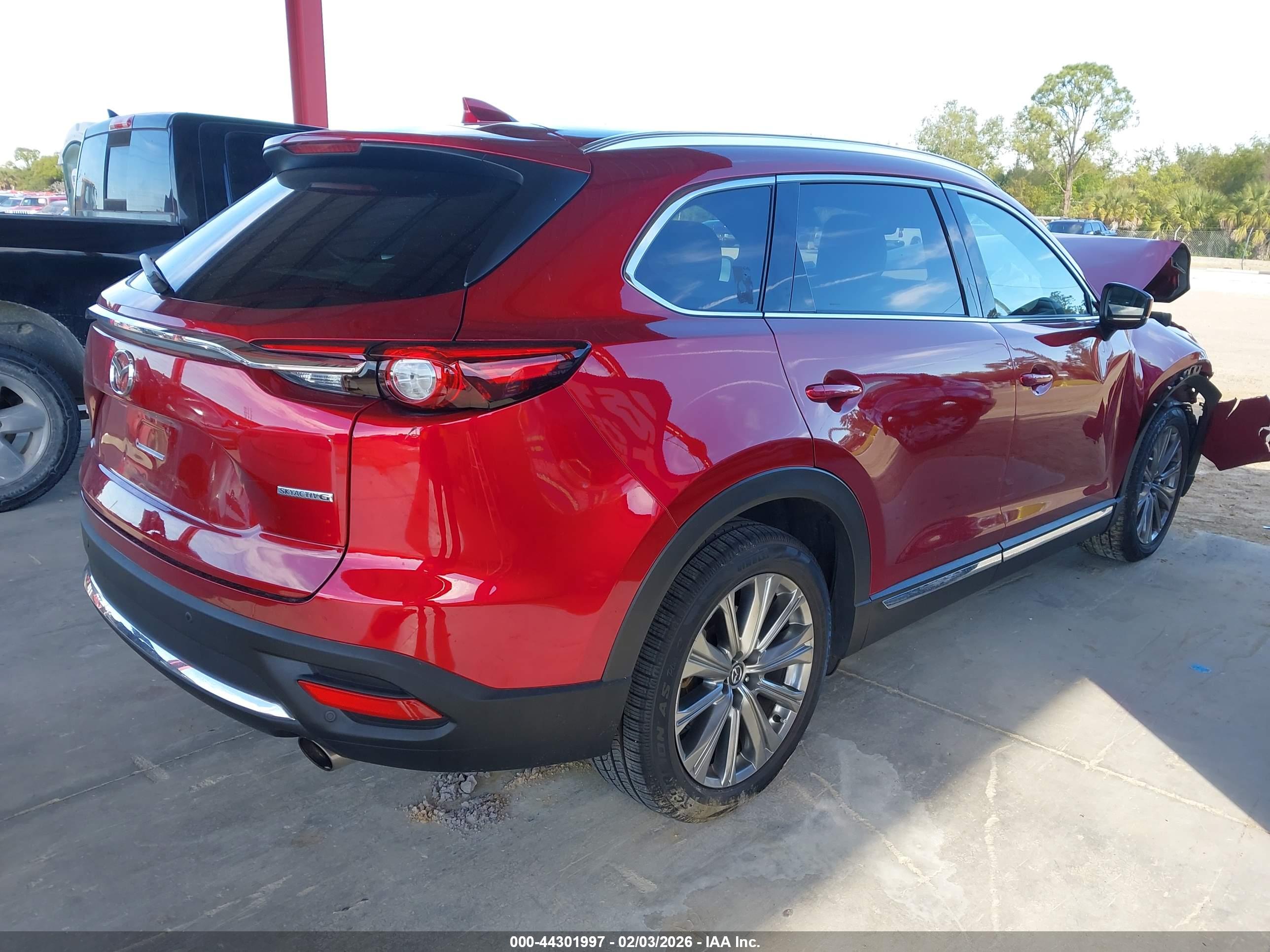 MAZDA CX-9 image 4
