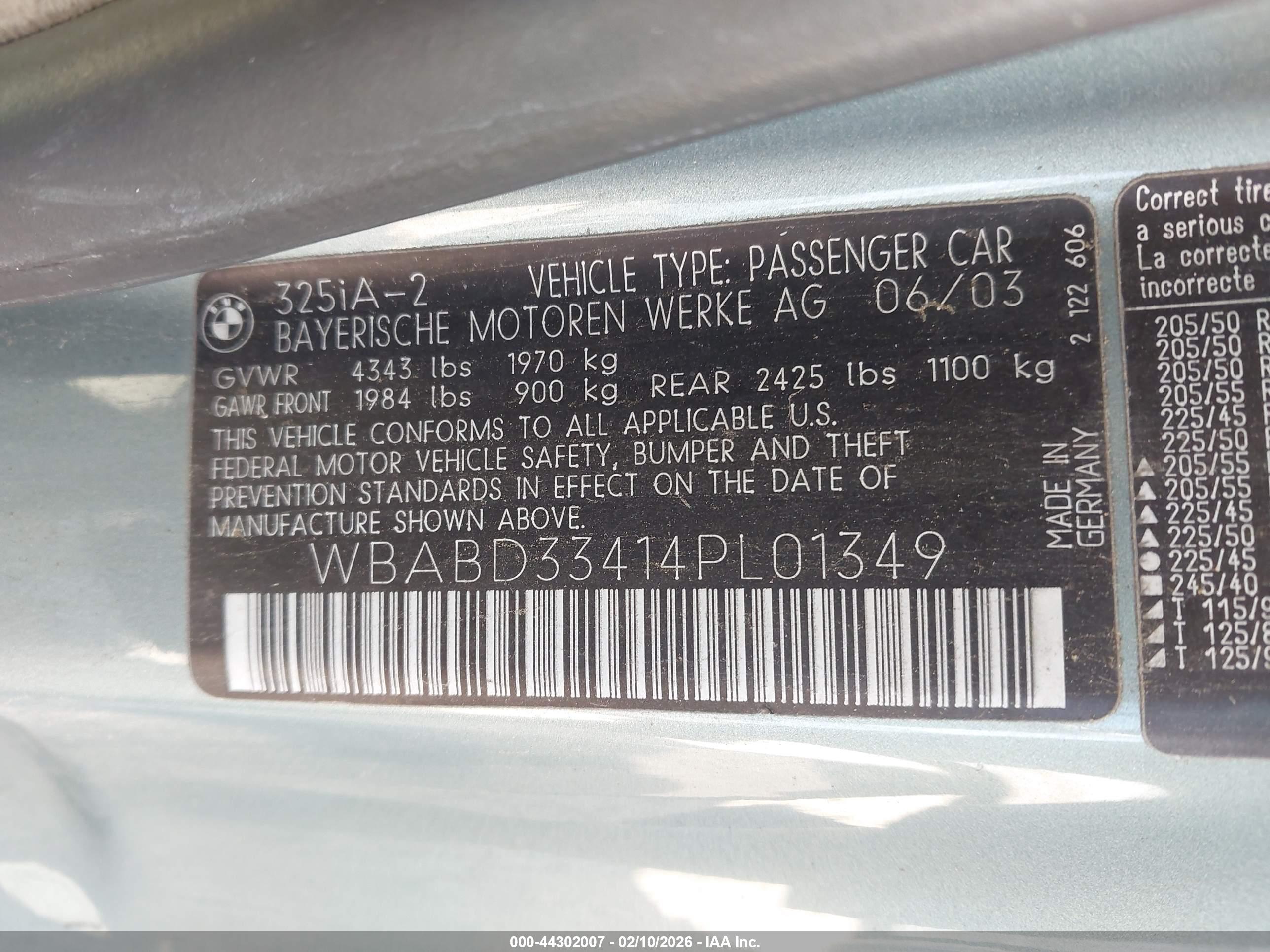 BMW 325CI image 9