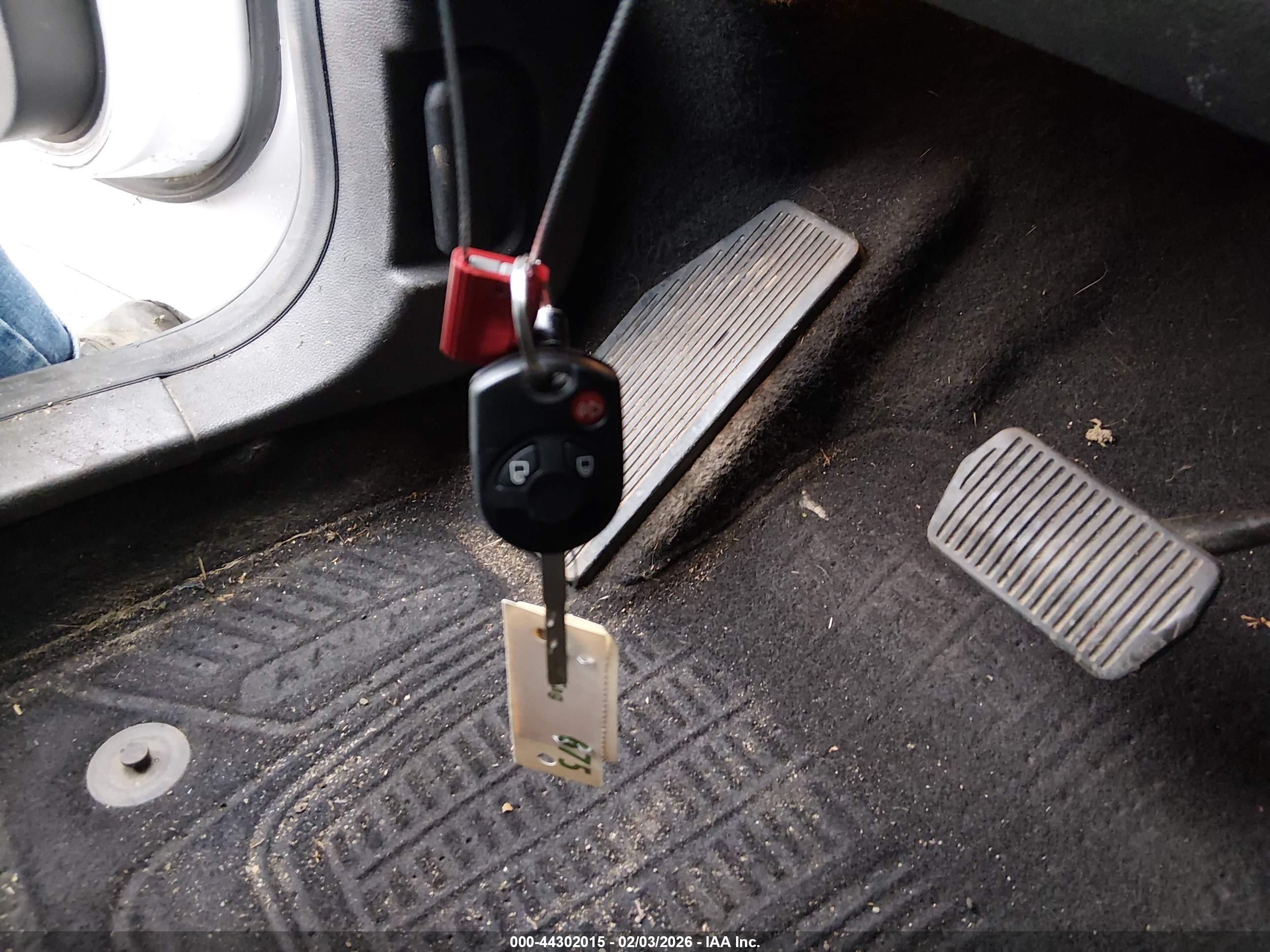FORD ESCAPE image 11