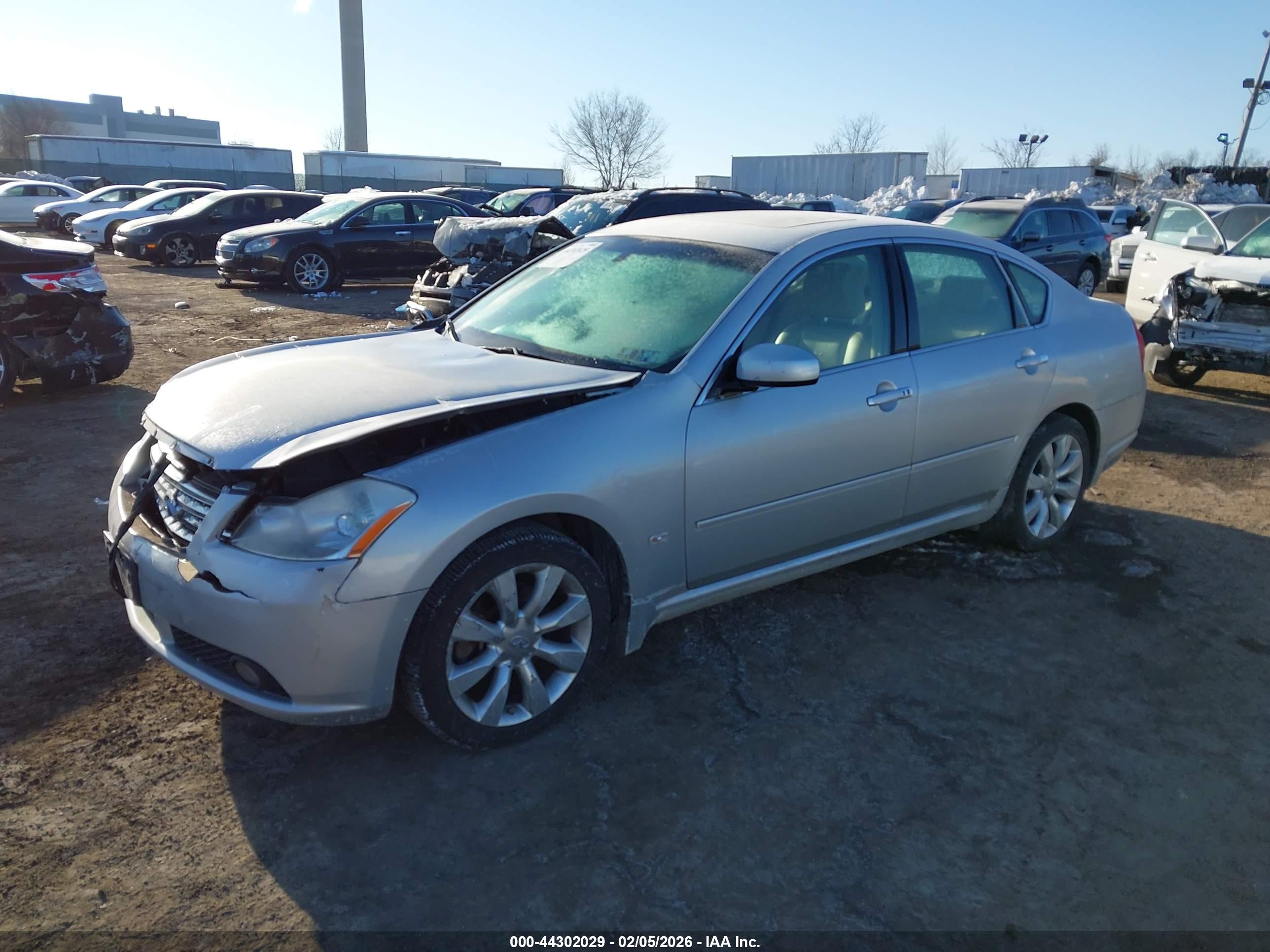 INFINITI M35X image 2
