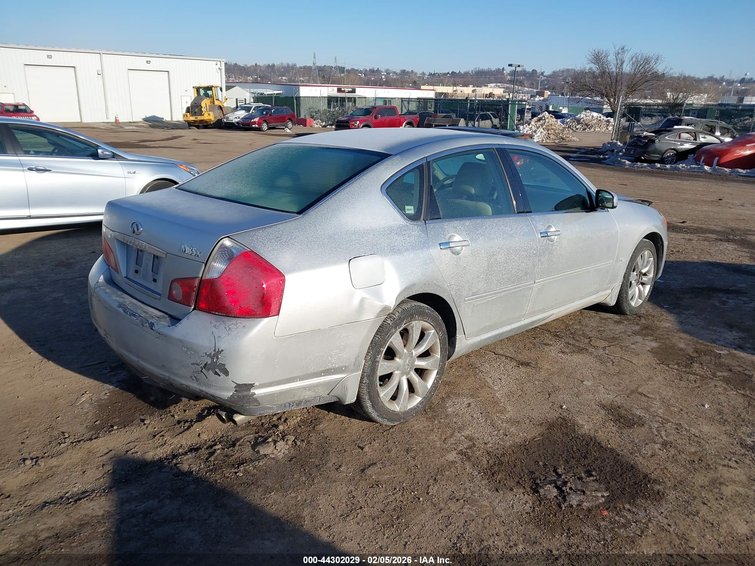 INFINITI M35X image 4