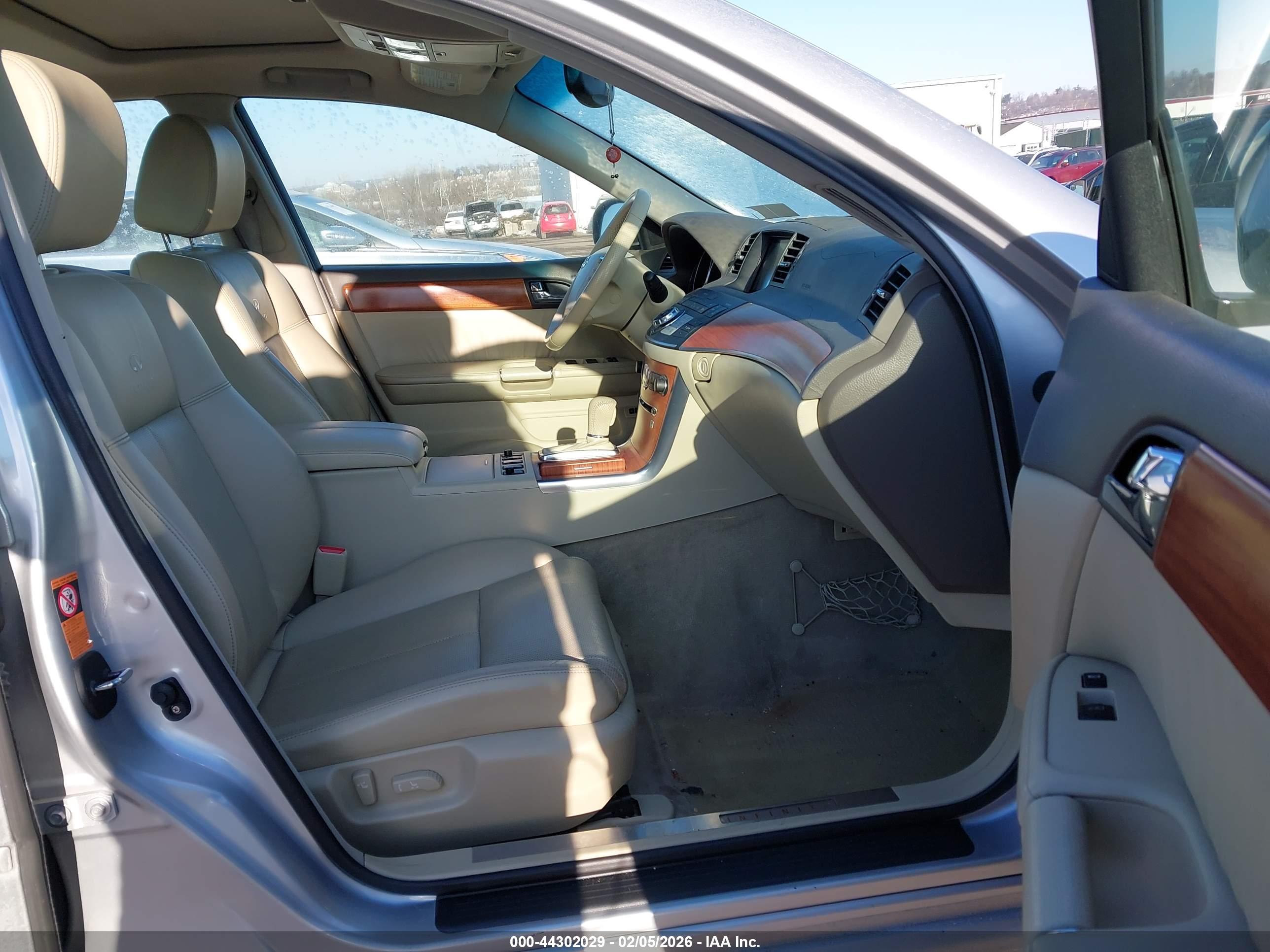 INFINITI M35X image 5