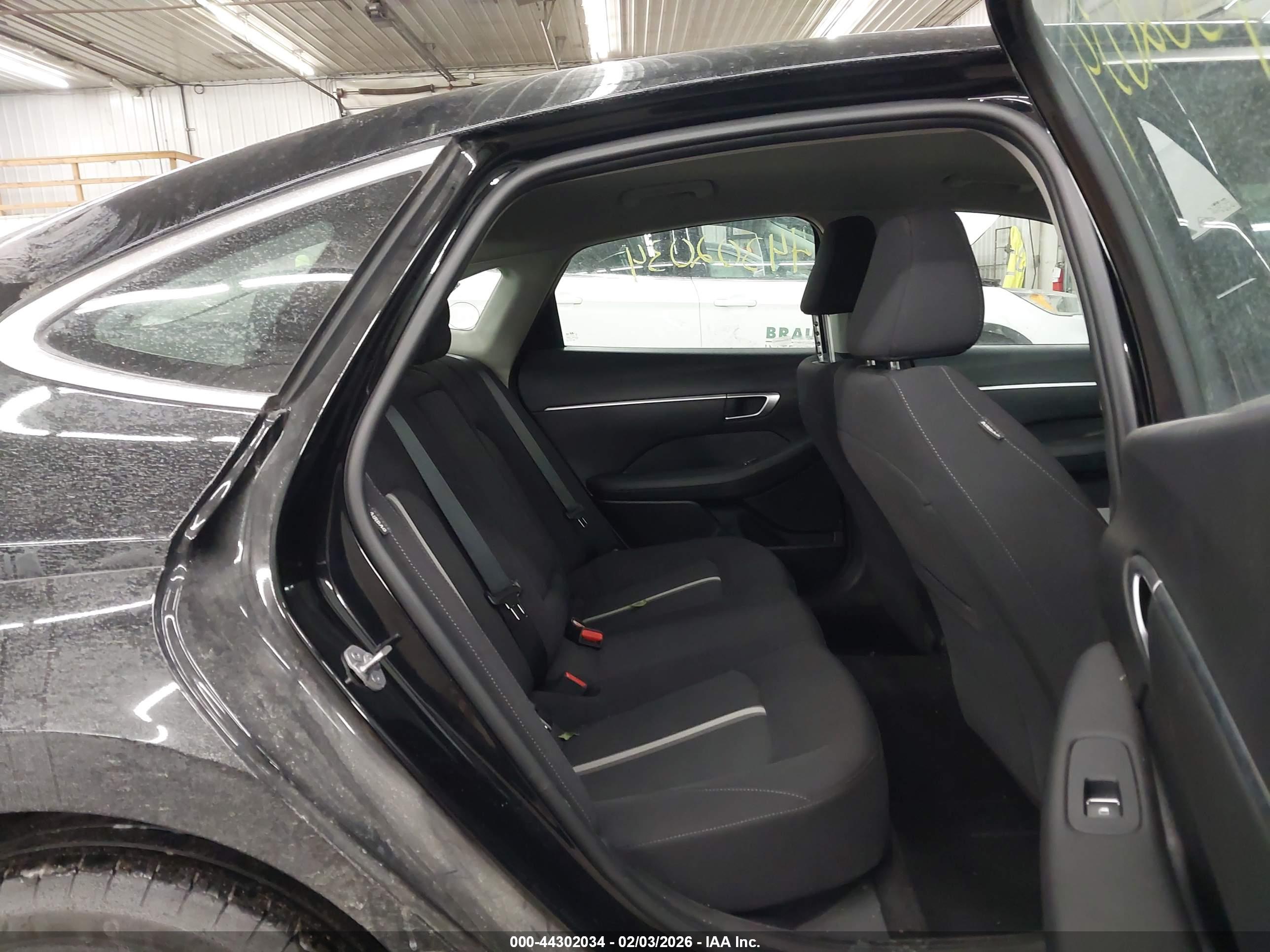 HYUNDAI SONATA image 8