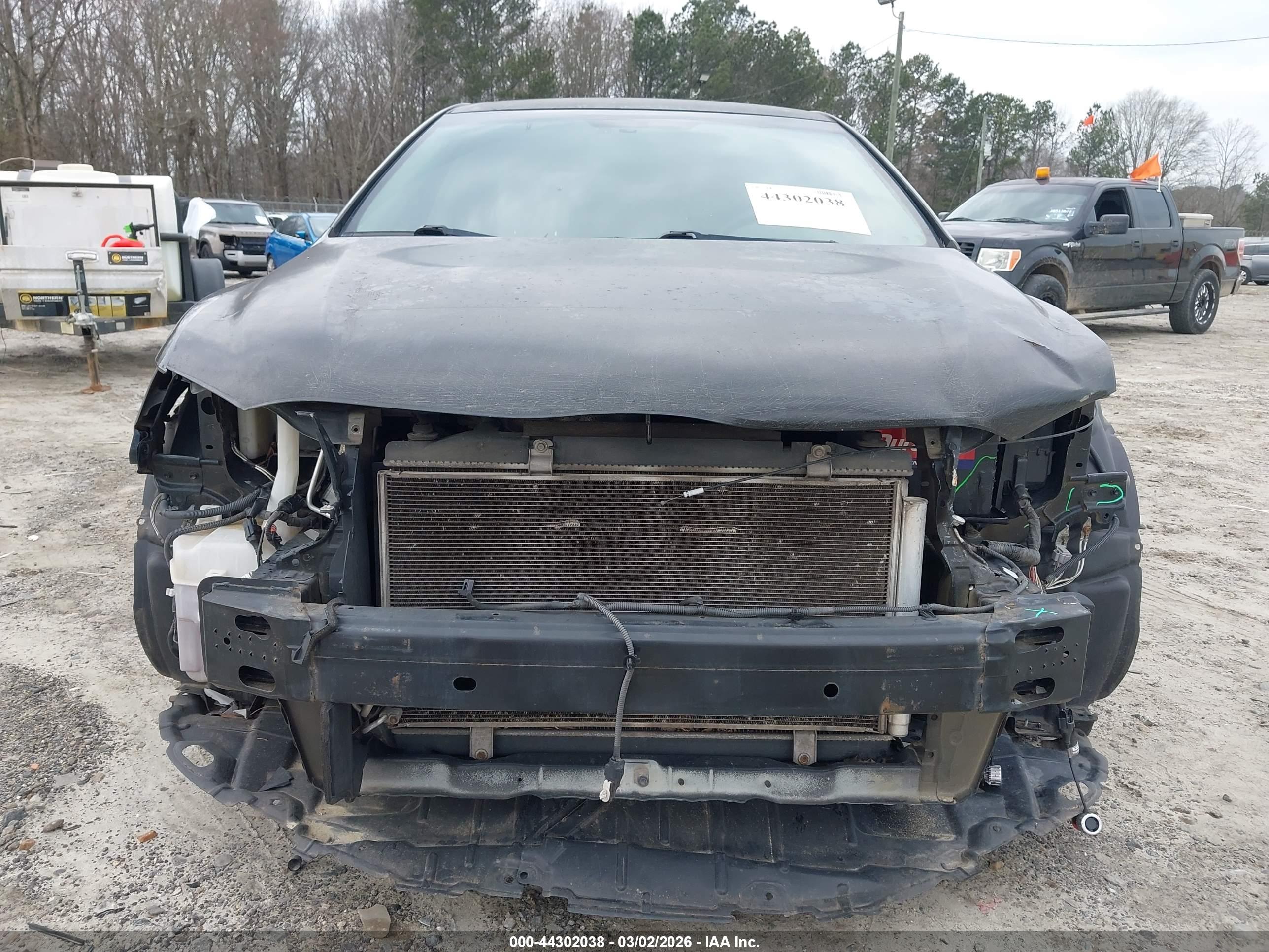 TOYOTA CAMRY image 6