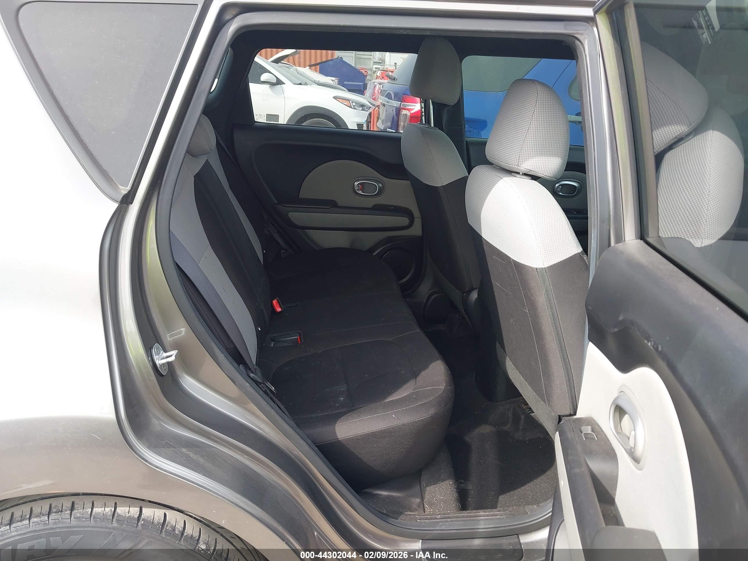 KIA SOUL image 8