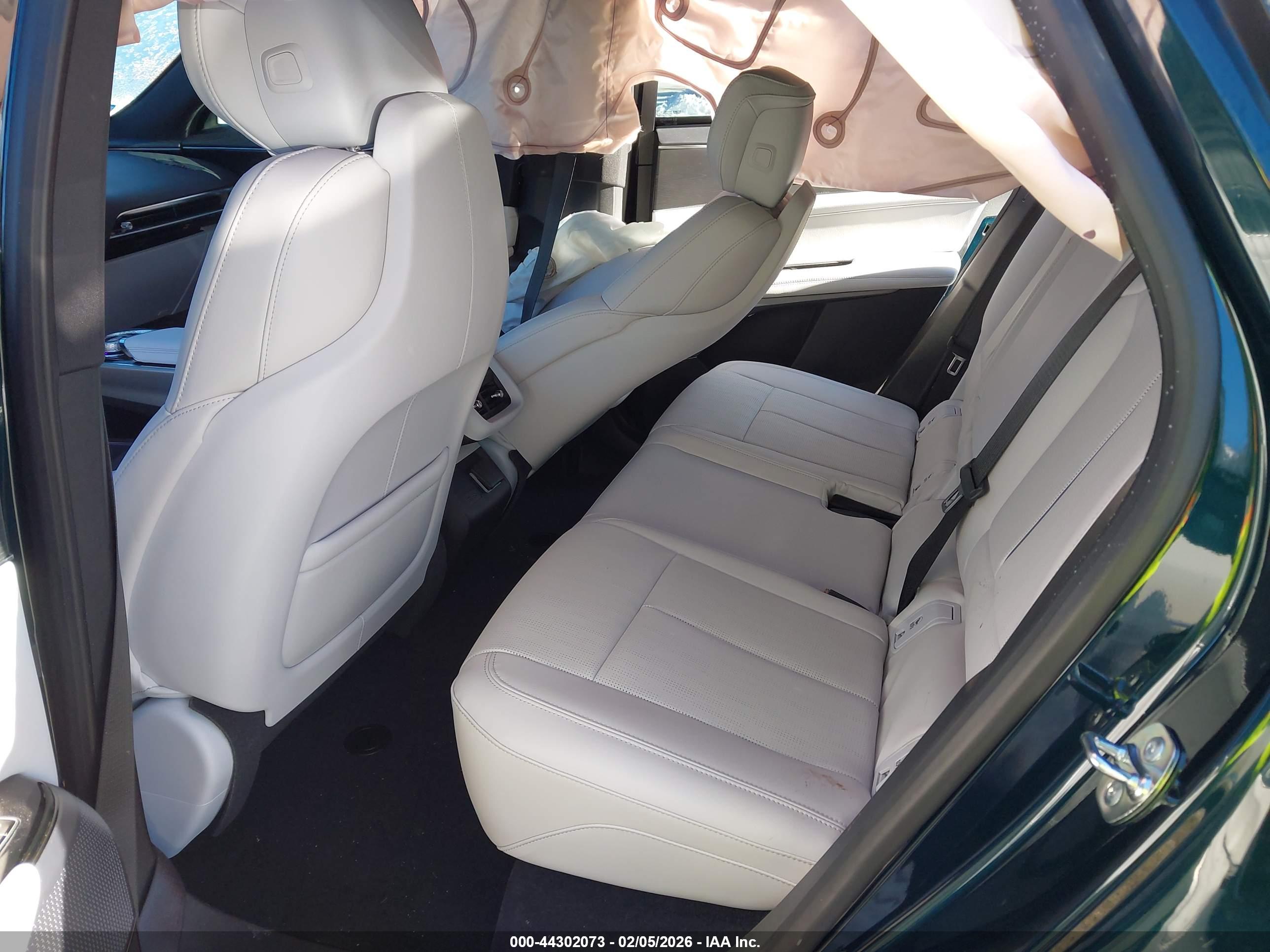 CADILLAC LYRIQ image 8