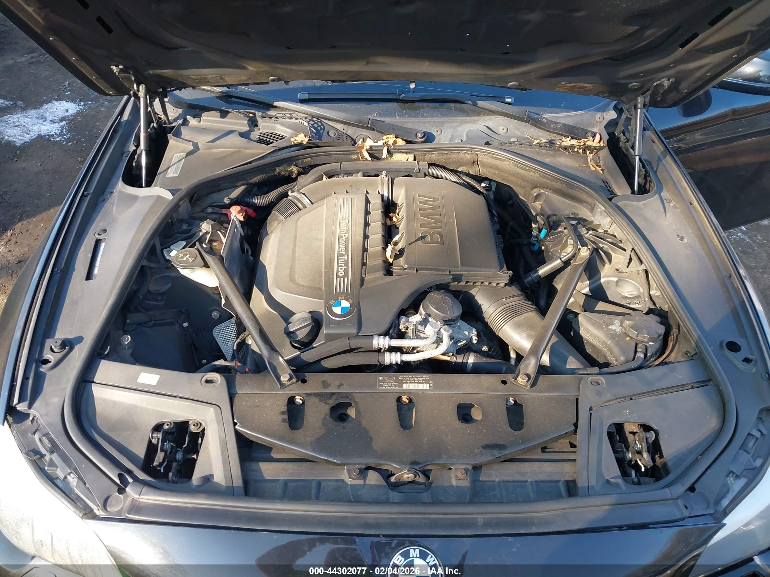 BMW 535I image 10