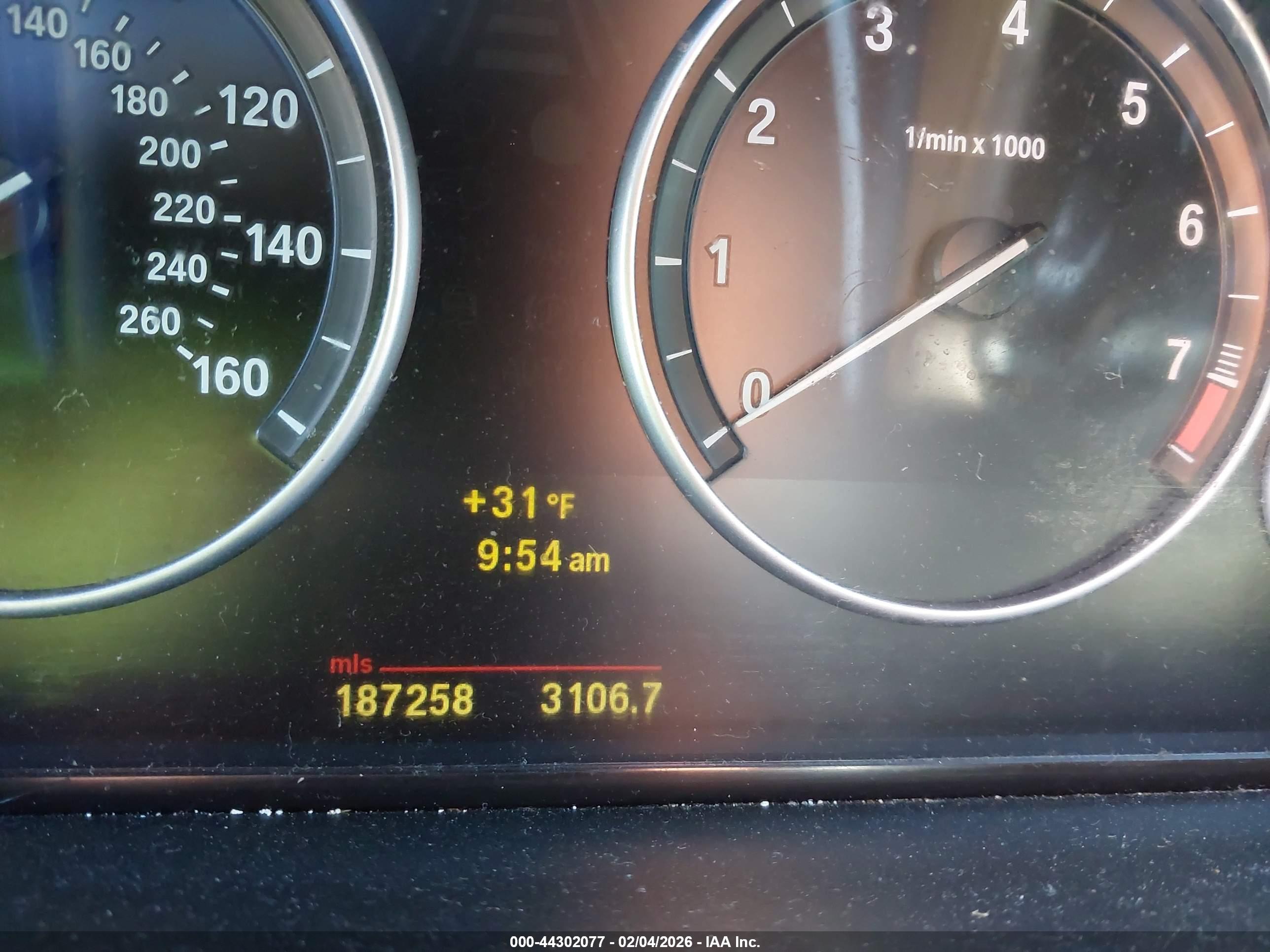 BMW 535I image 7