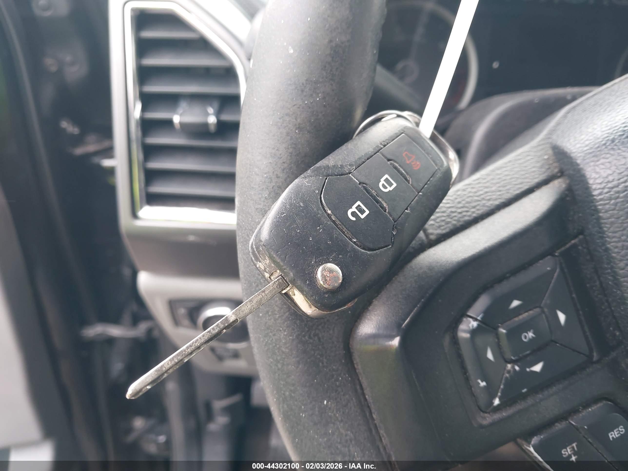 FORD F-150 image 11