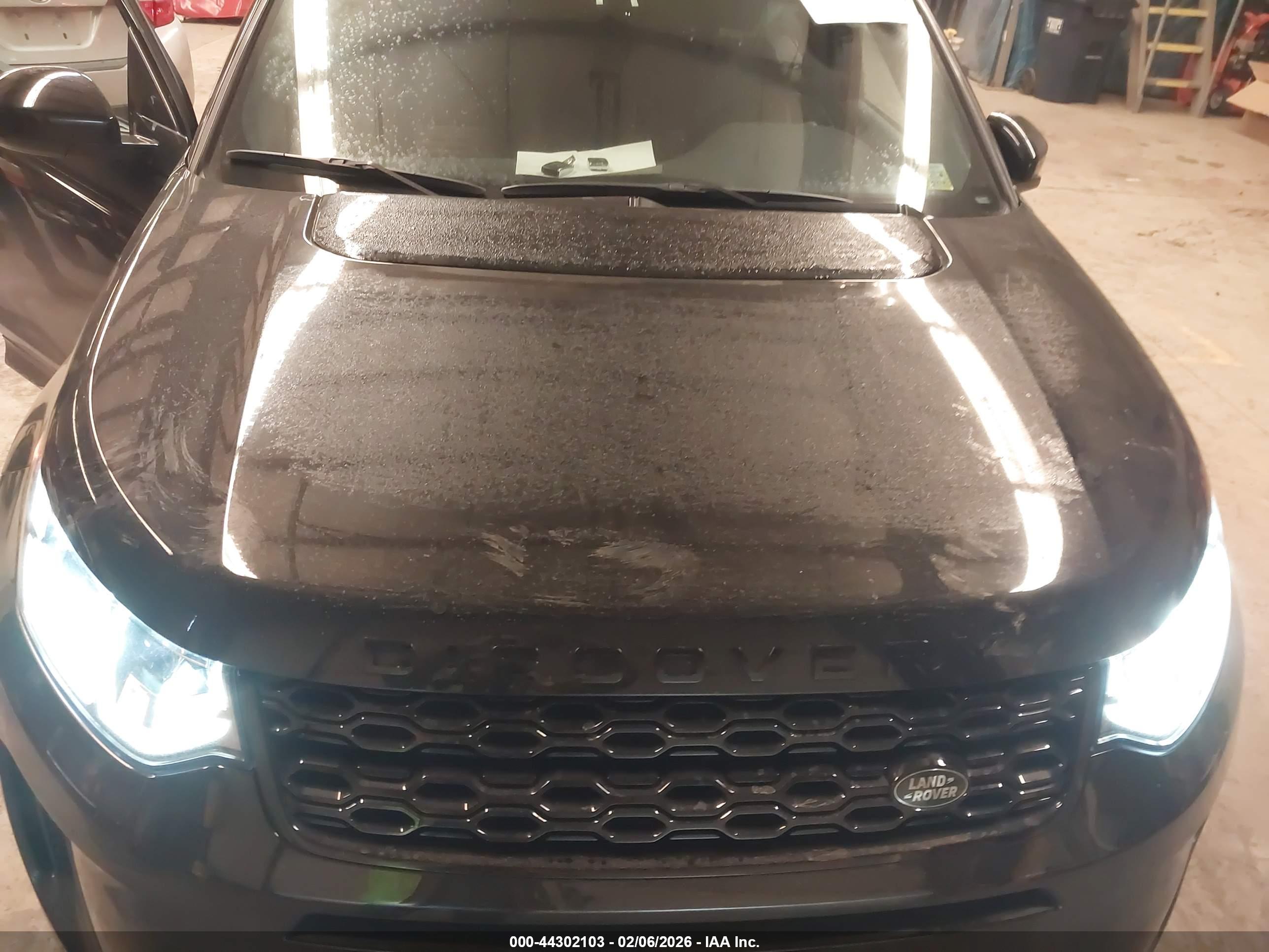 LAND ROVER image 10