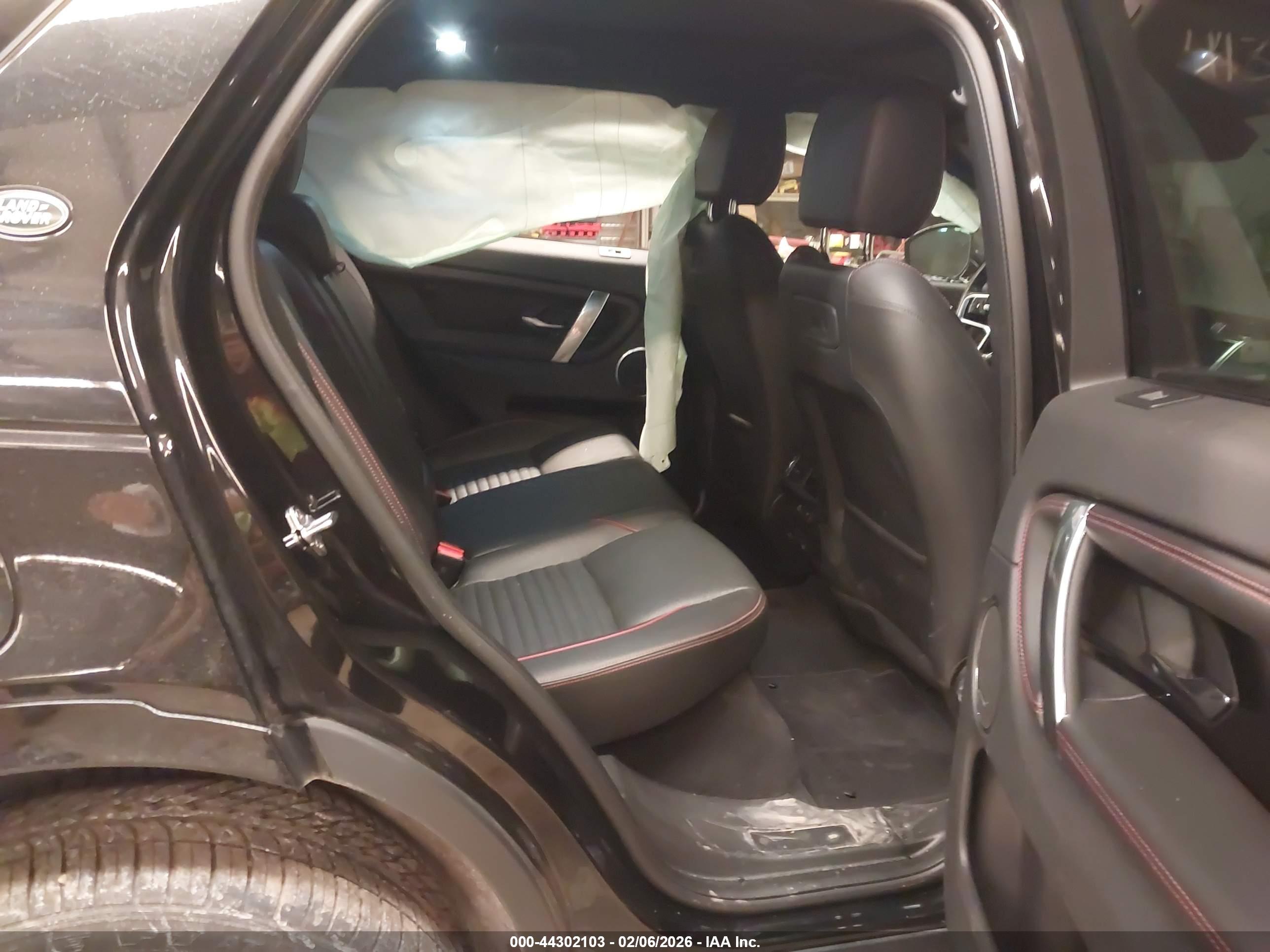 LAND ROVER image 8