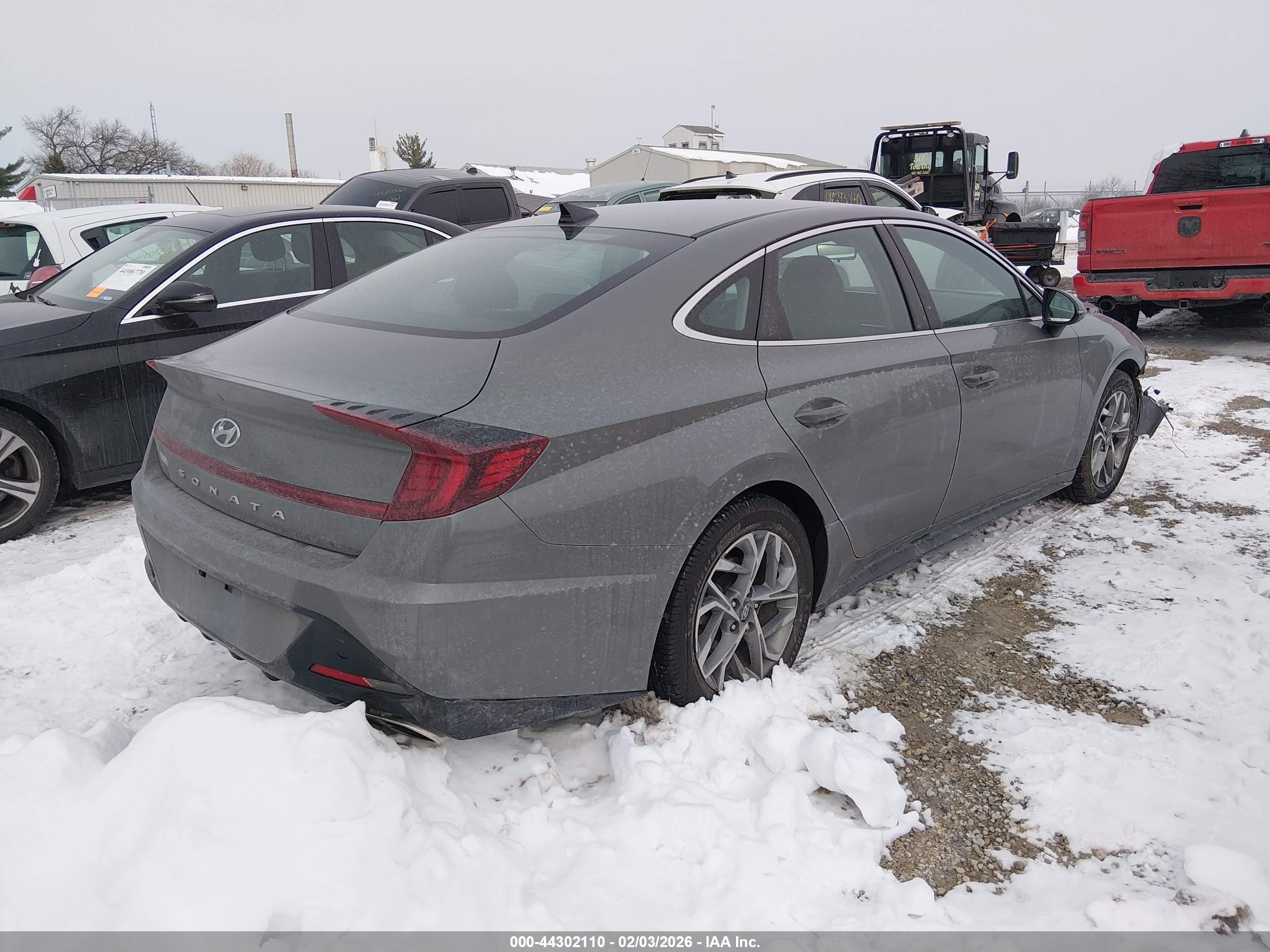 HYUNDAI SONATA image 4