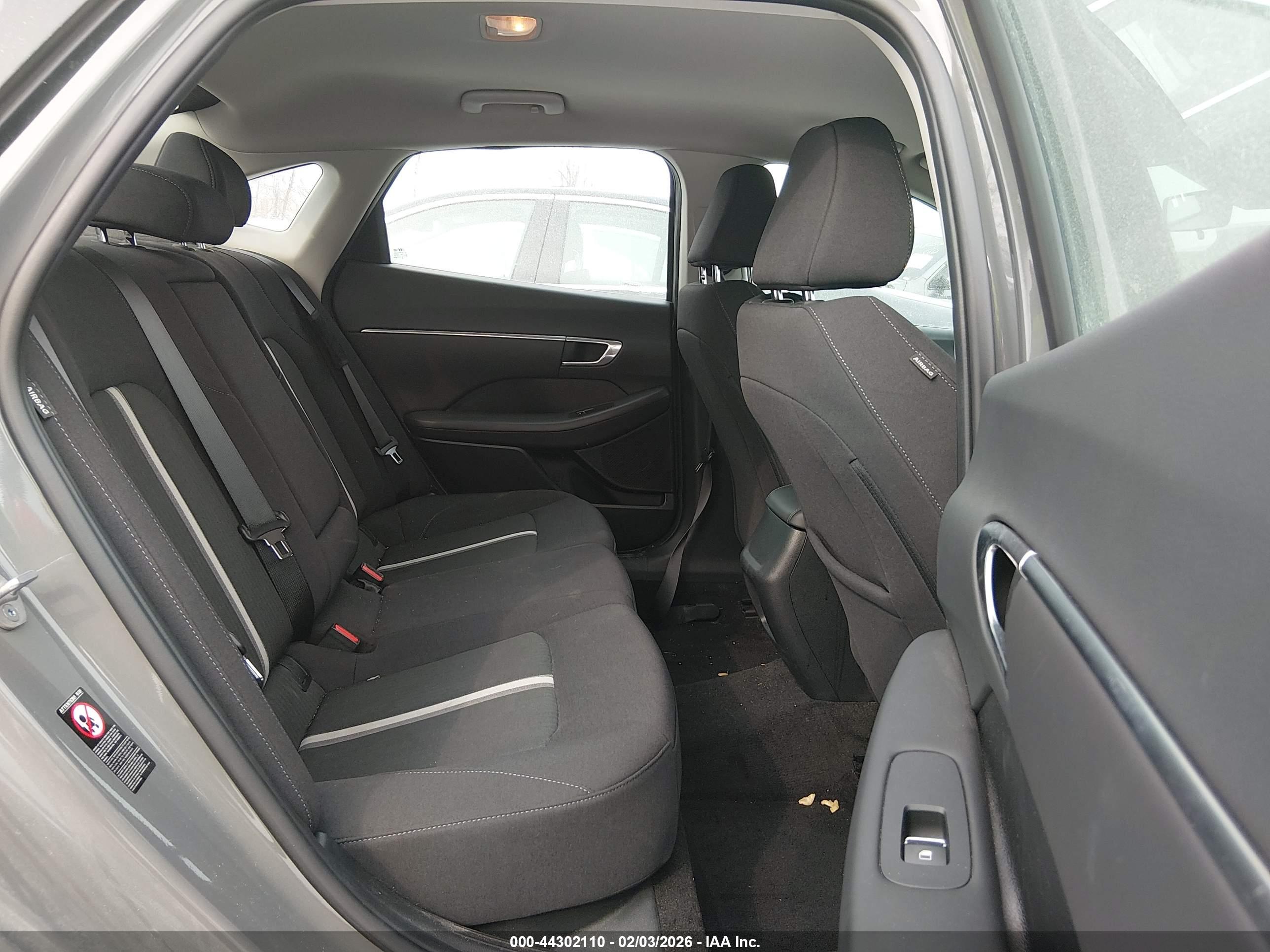 HYUNDAI SONATA image 8