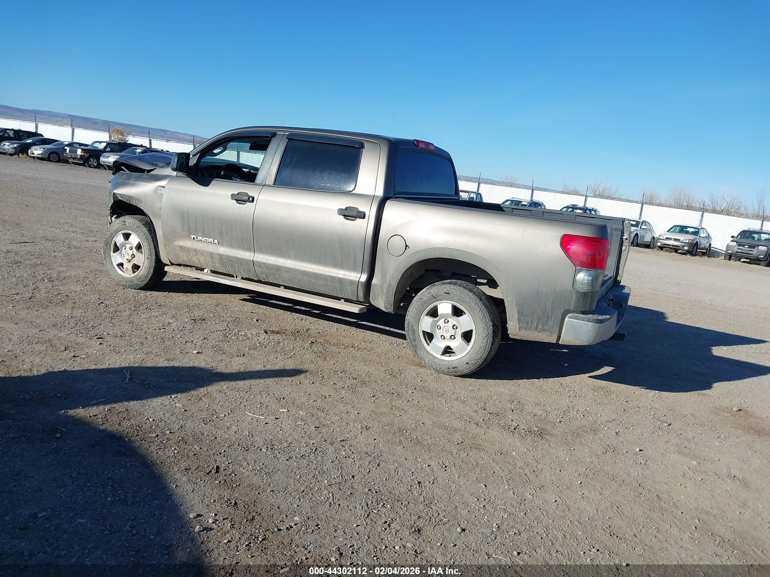 TOYOTA TUNDRA image 3