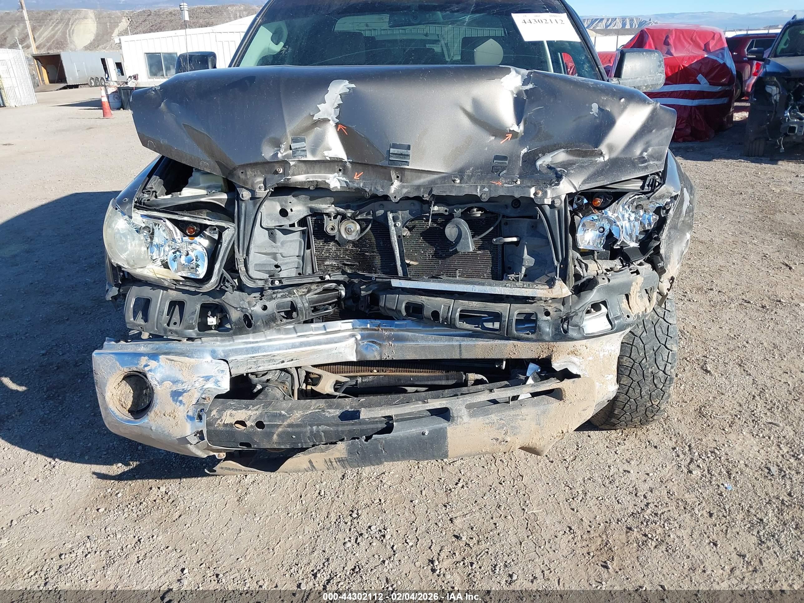 TOYOTA TUNDRA image 6