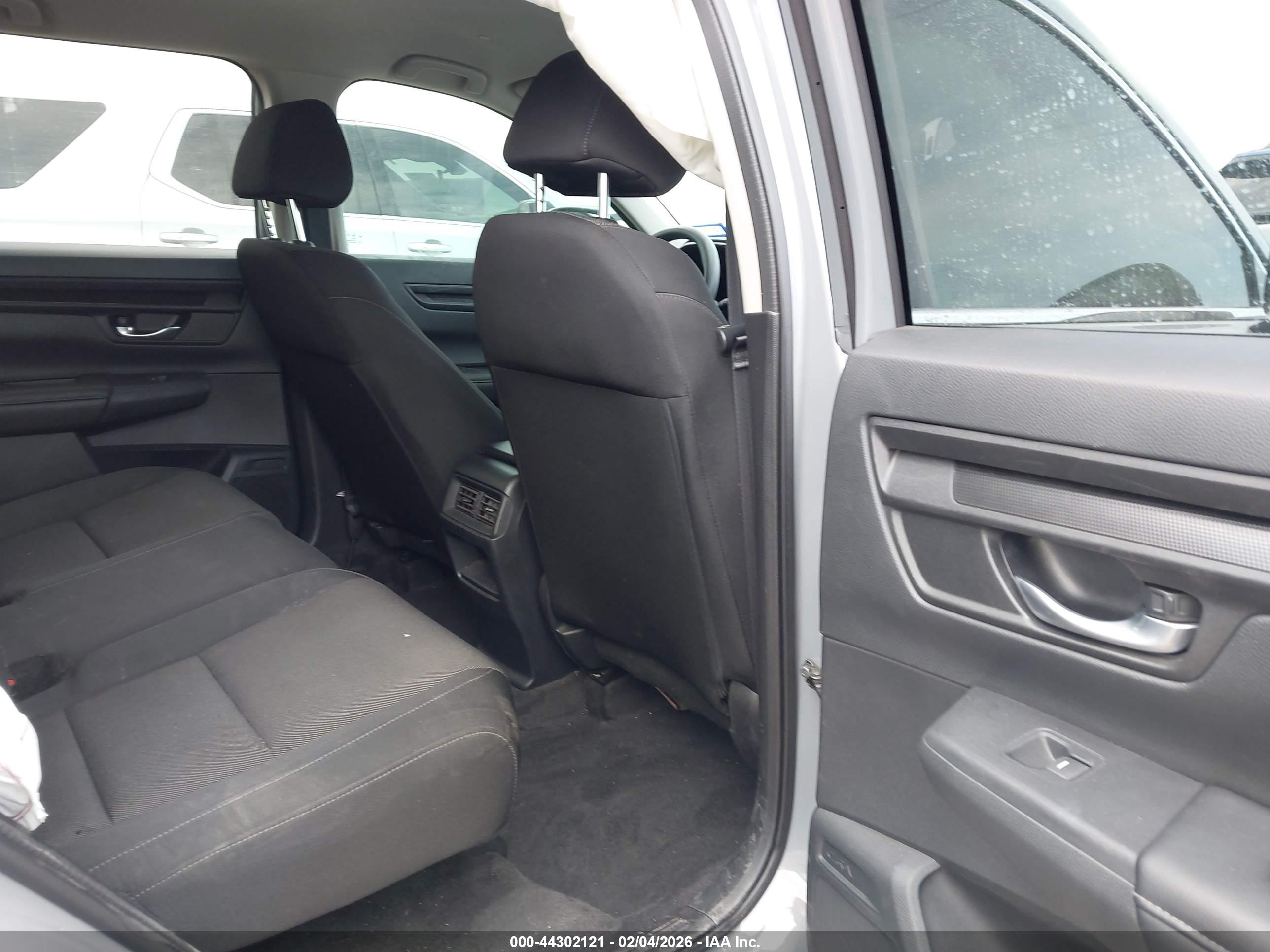 HONDA CR-V image 8