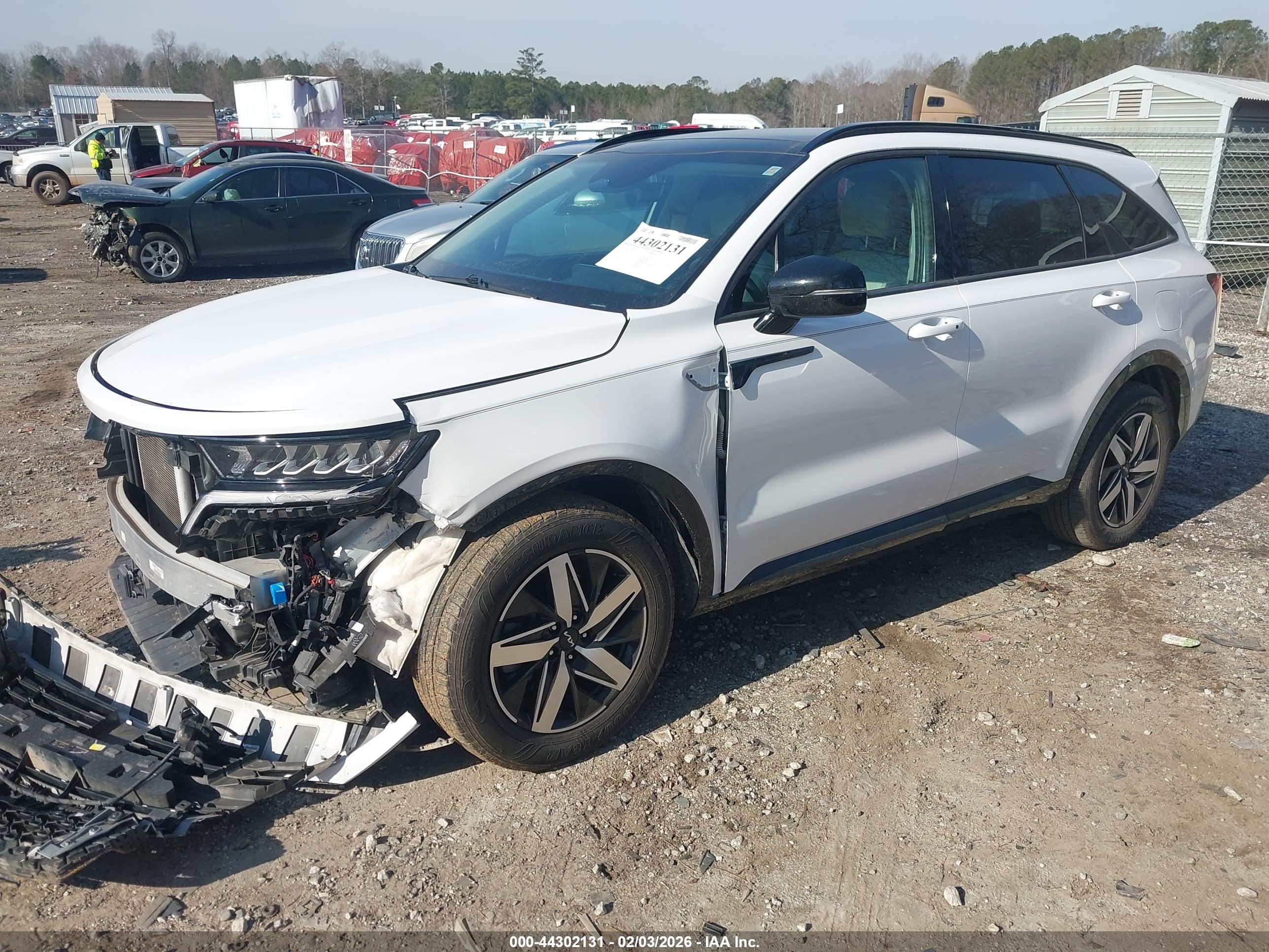 KIA SORENTO image 2