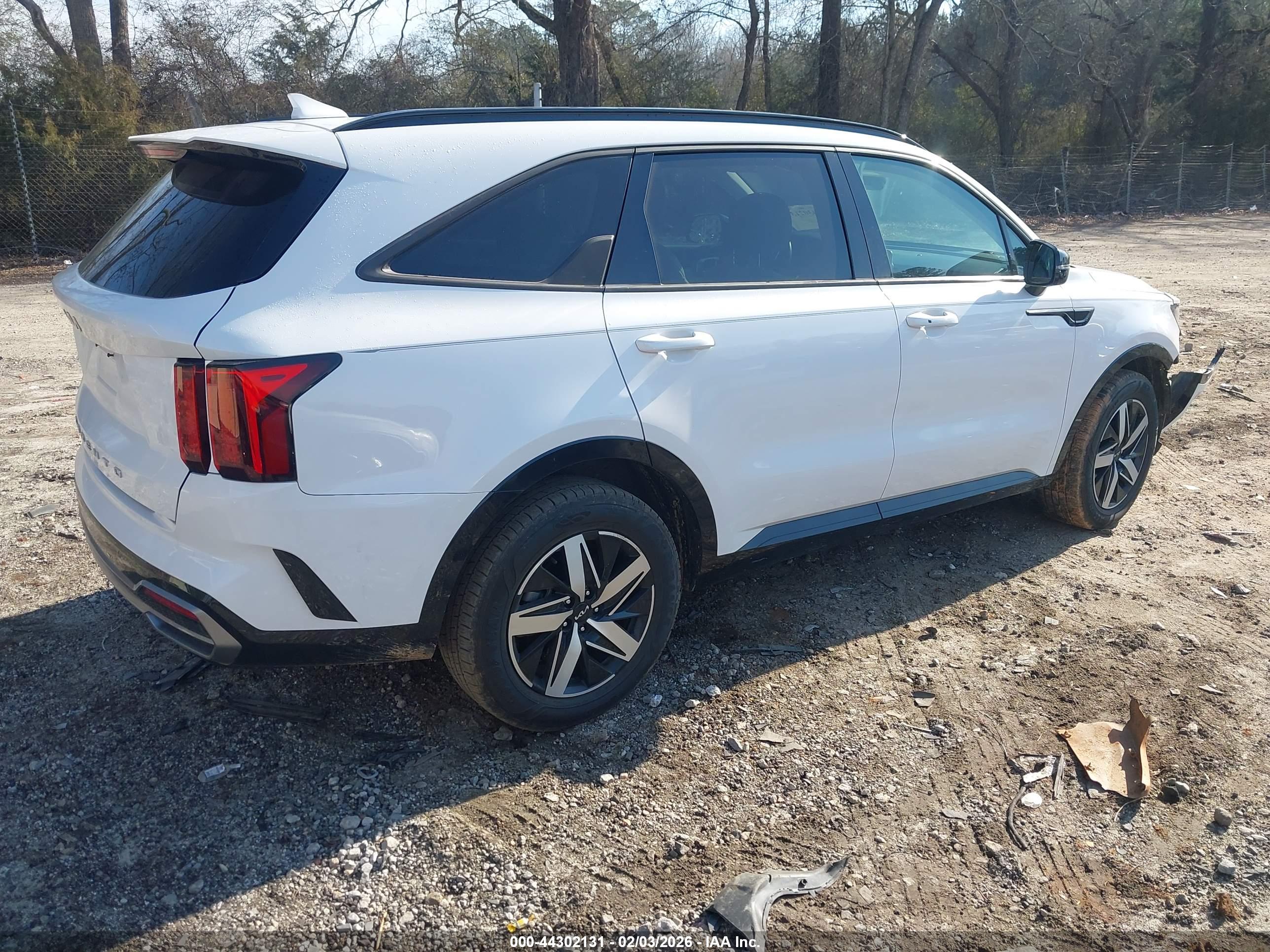 KIA SORENTO image 4