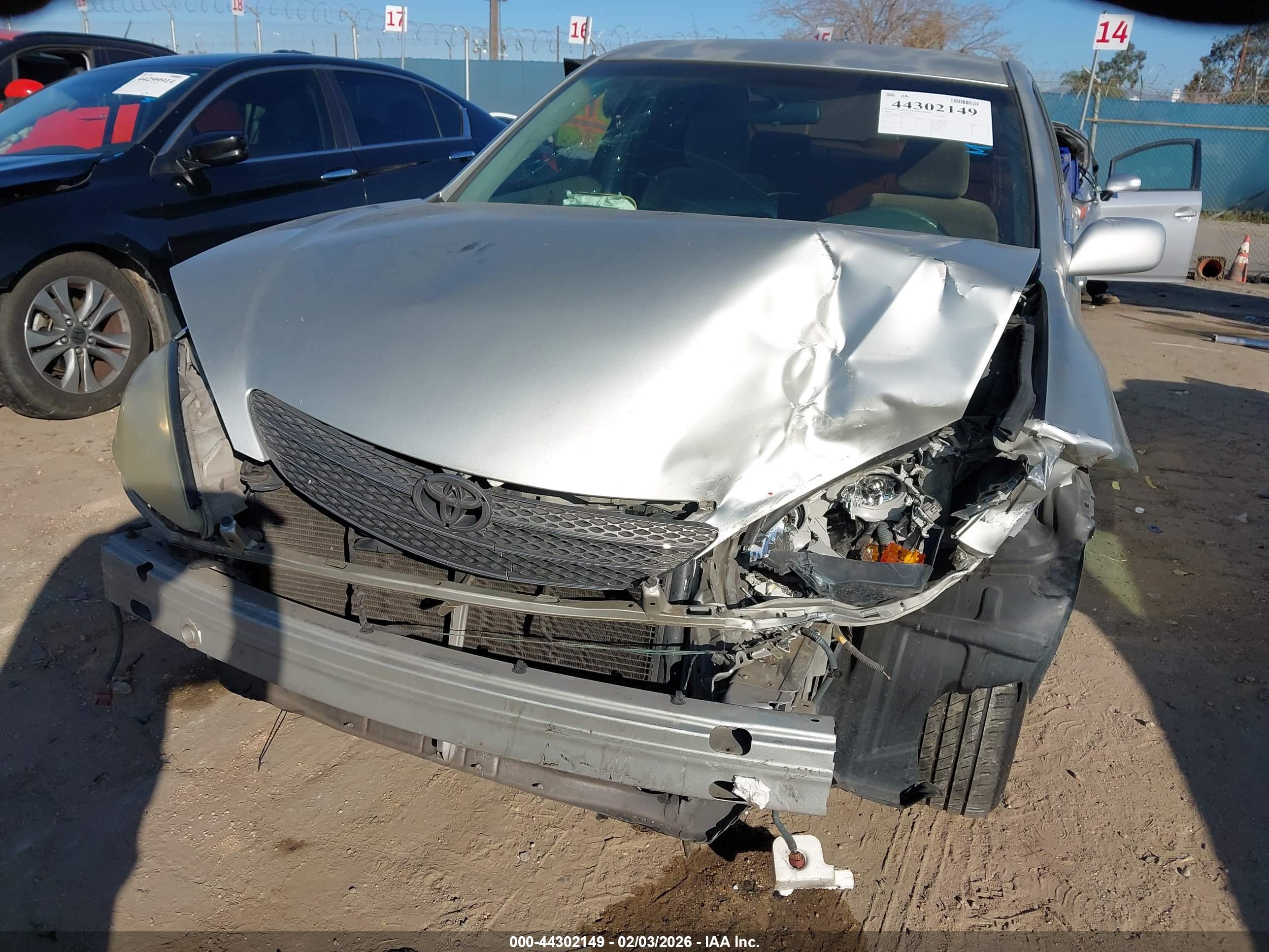 TOYOTA CAMRY image 6