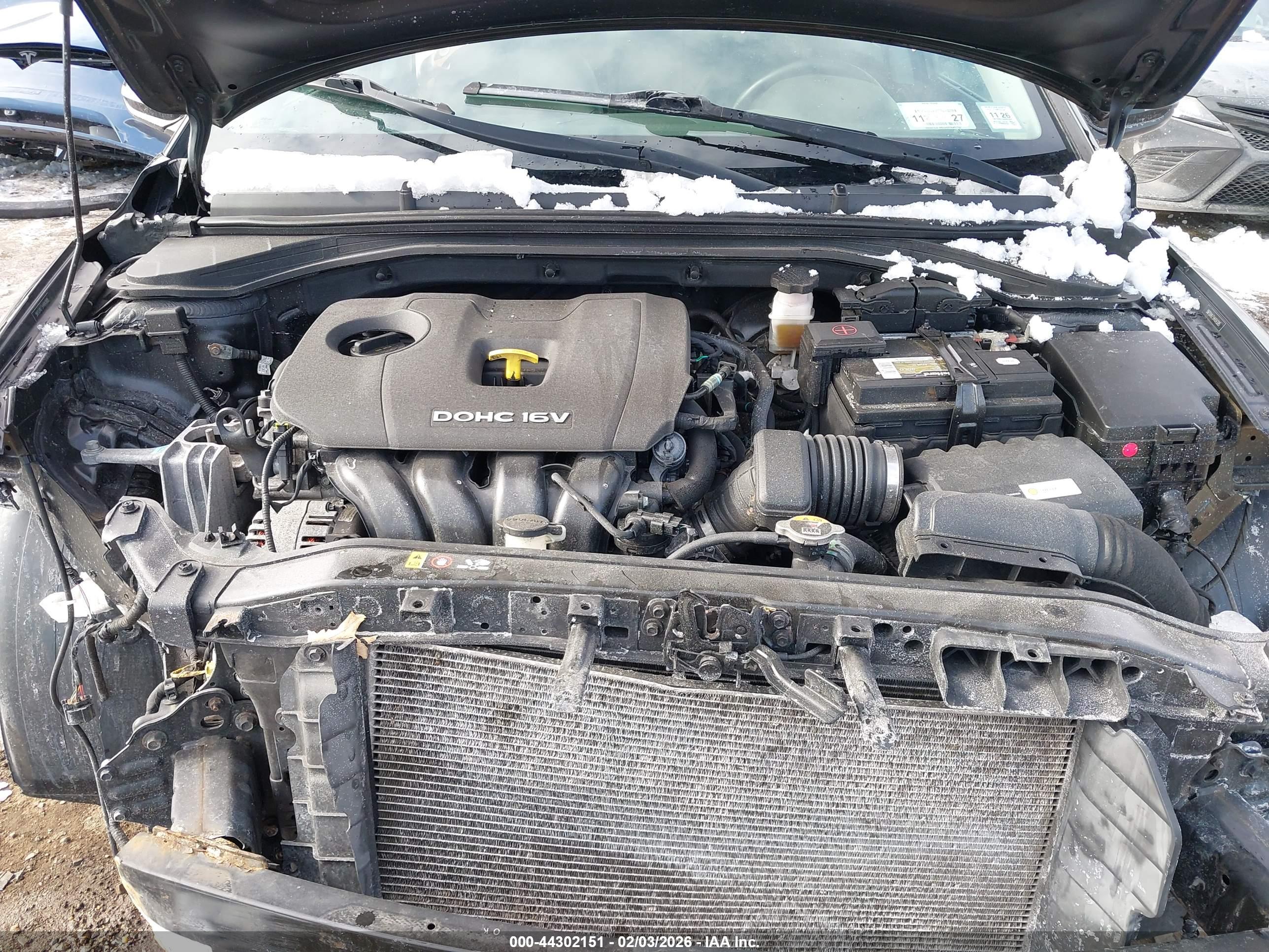 HYUNDAI ELANTRA image 10