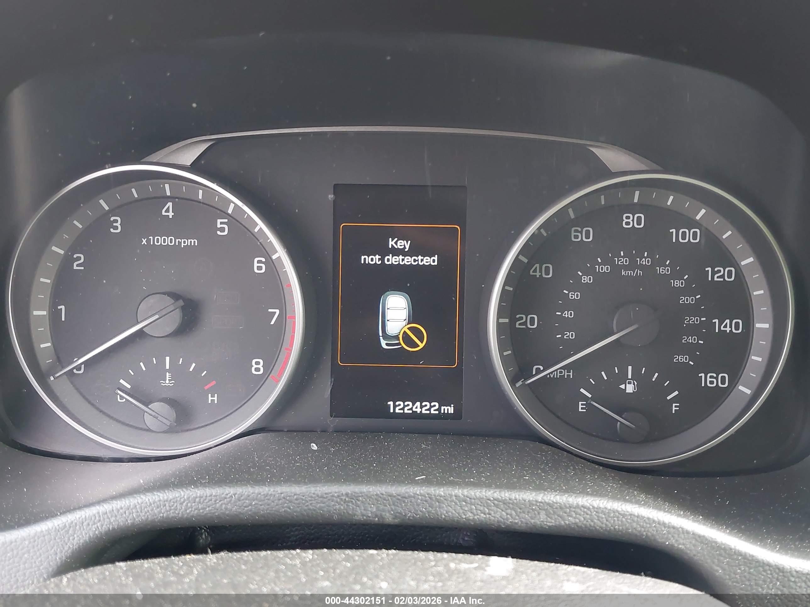 HYUNDAI ELANTRA image 7