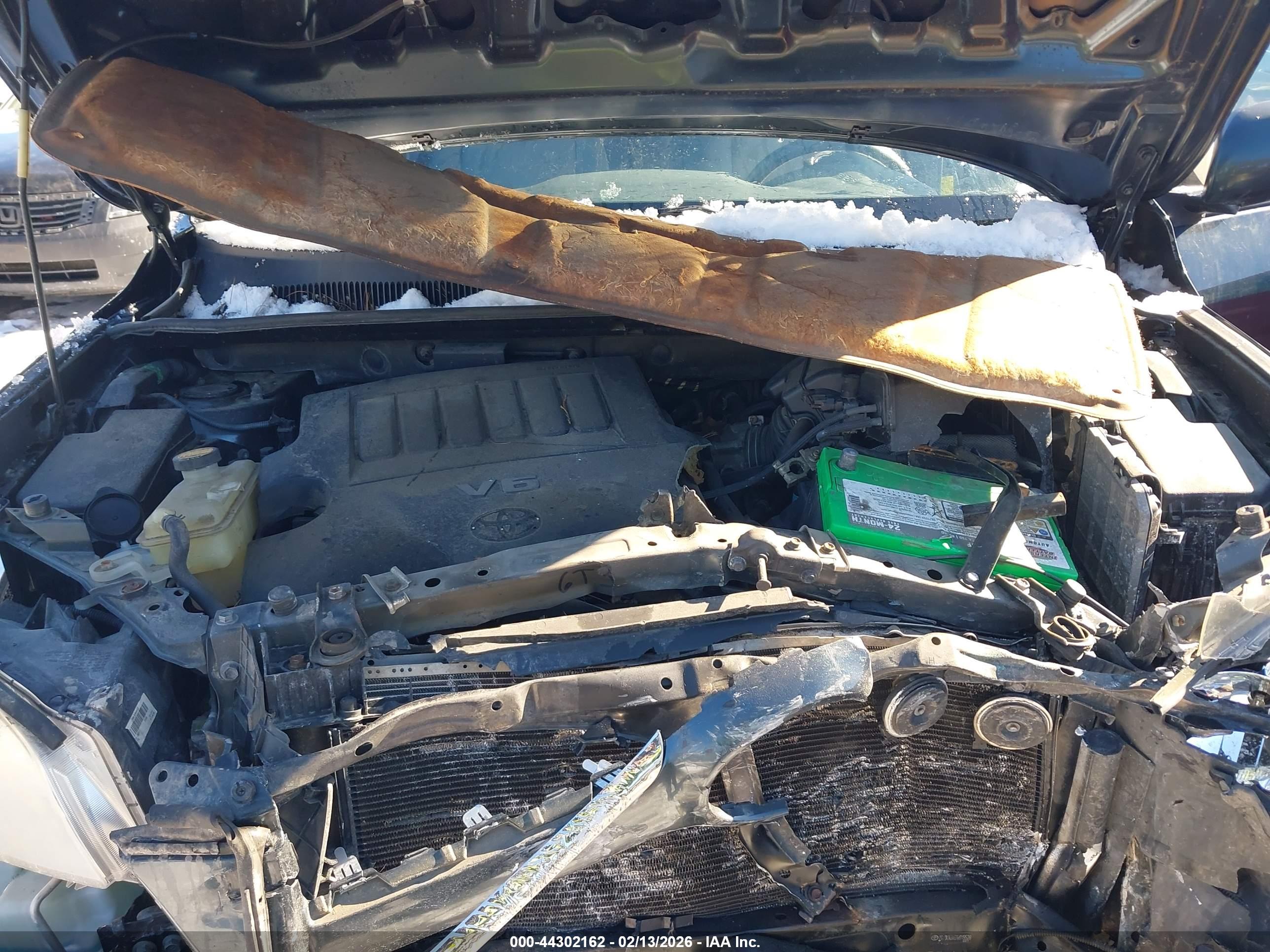 TOYOTA RAV4 image 10