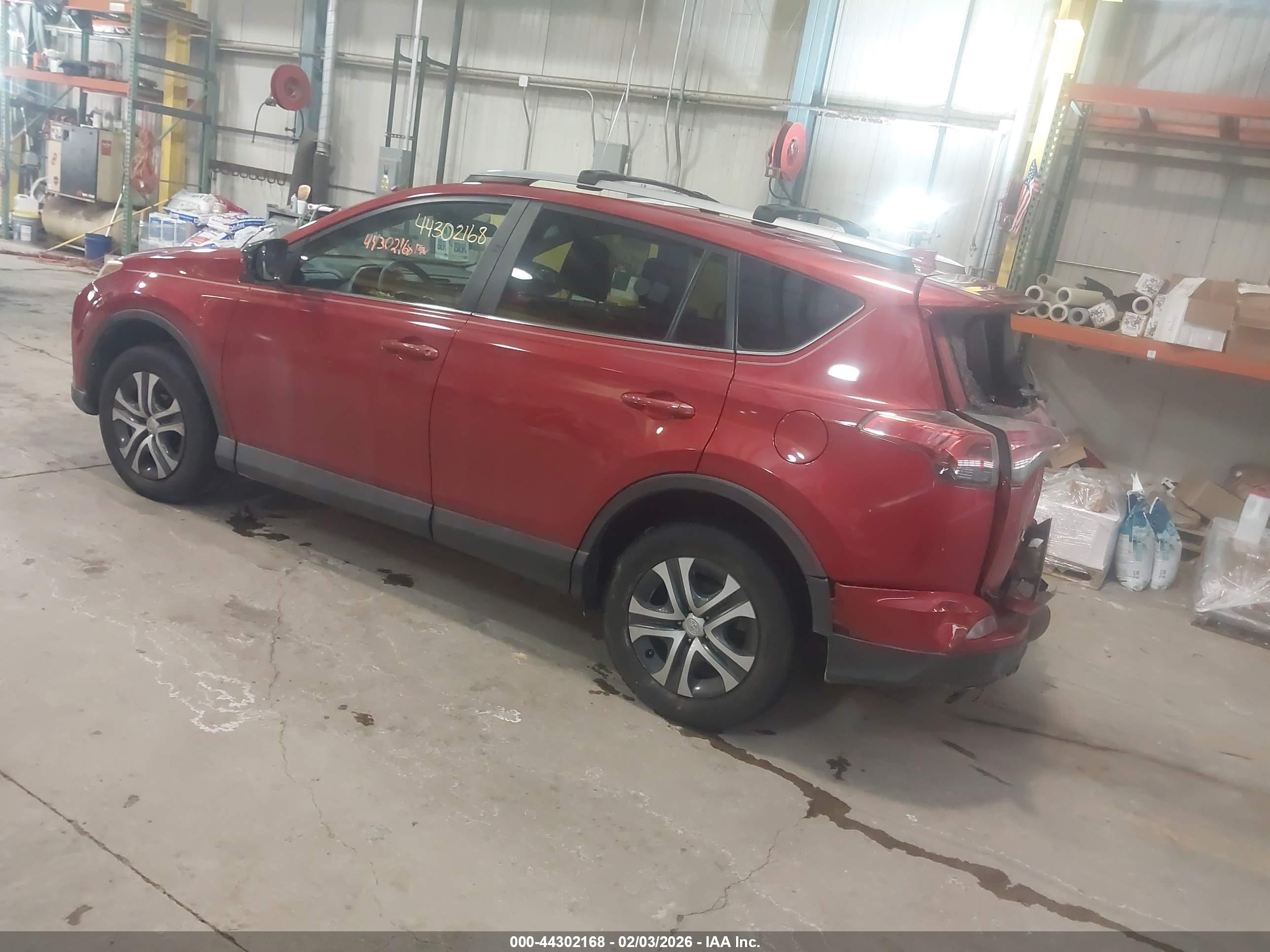 TOYOTA RAV4 image 3