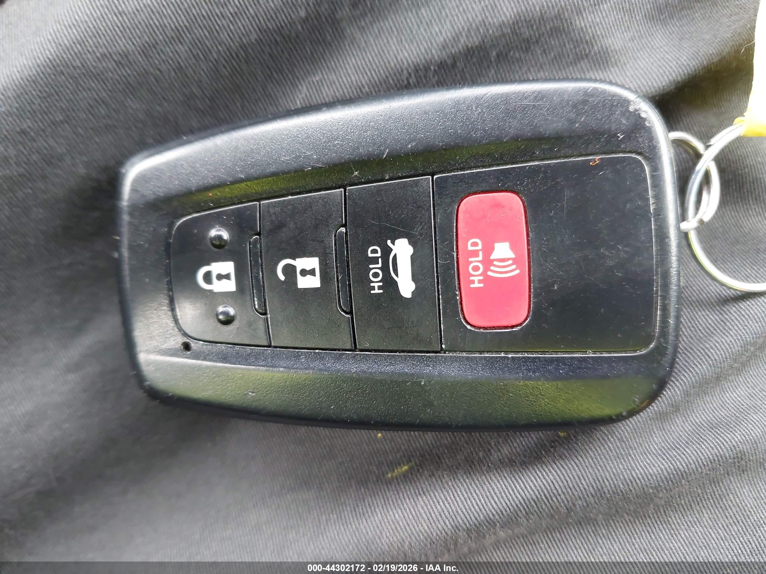 TOYOTA COROLLA image 11