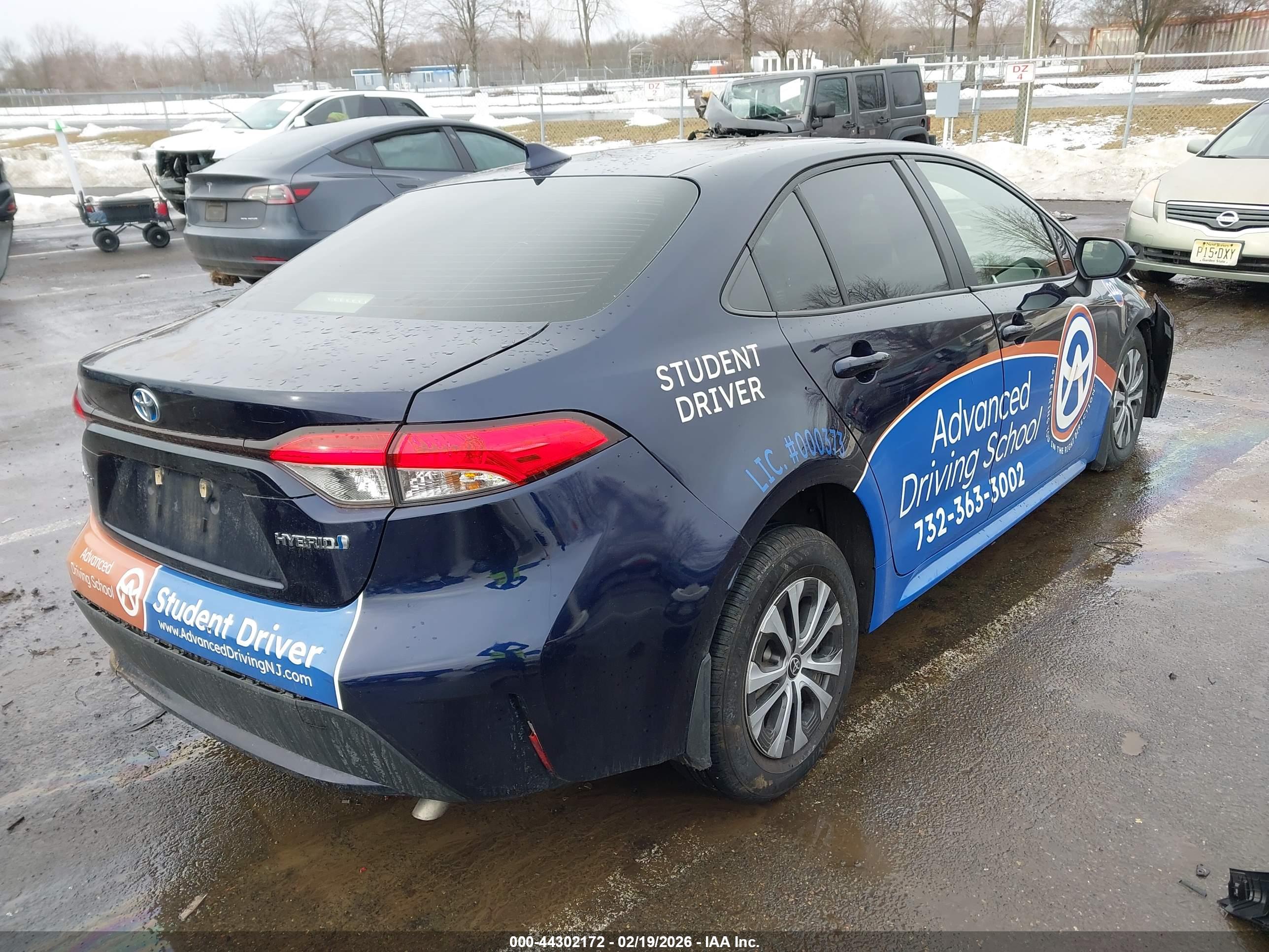 TOYOTA COROLLA image 4