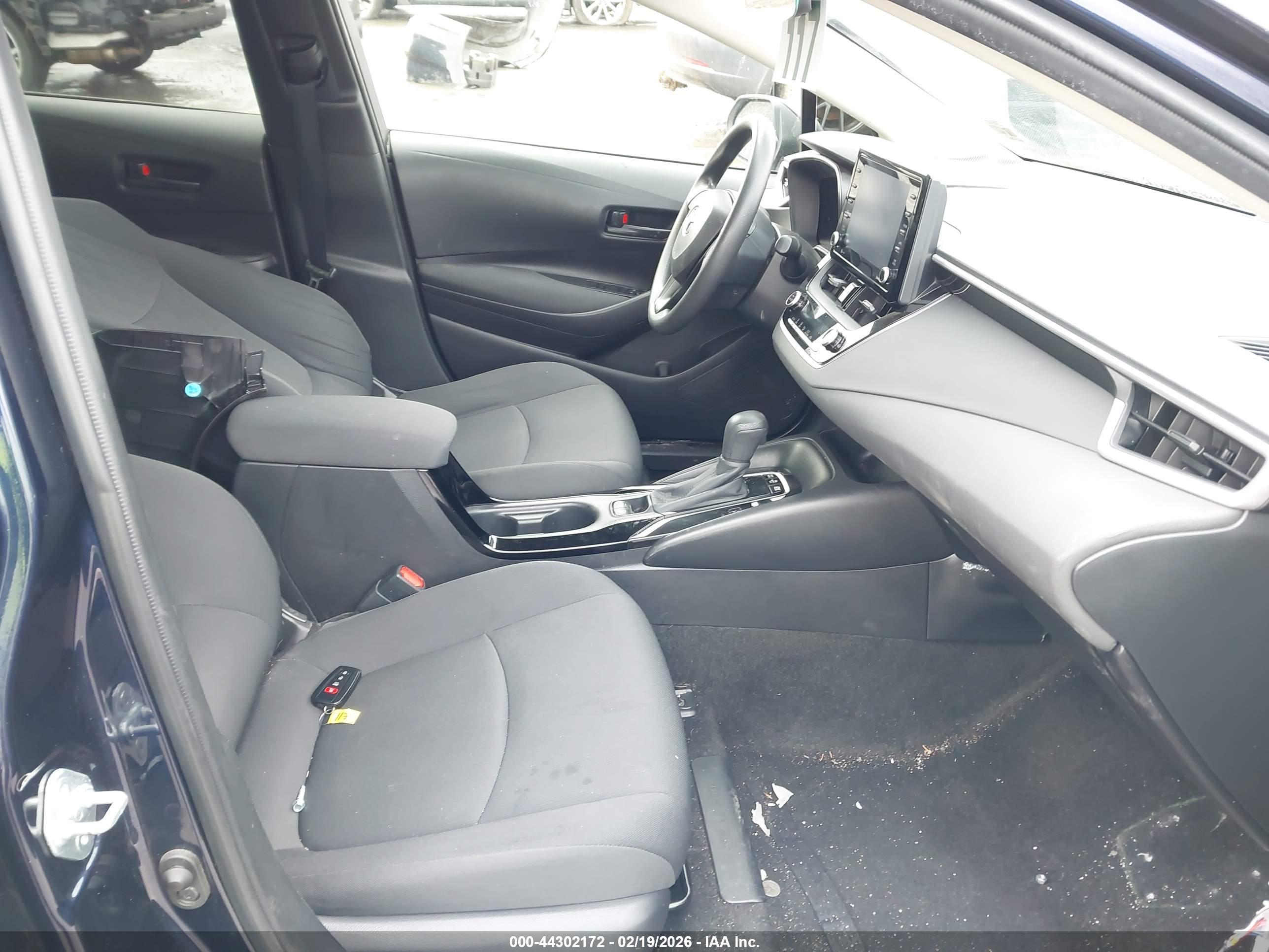 TOYOTA COROLLA image 5