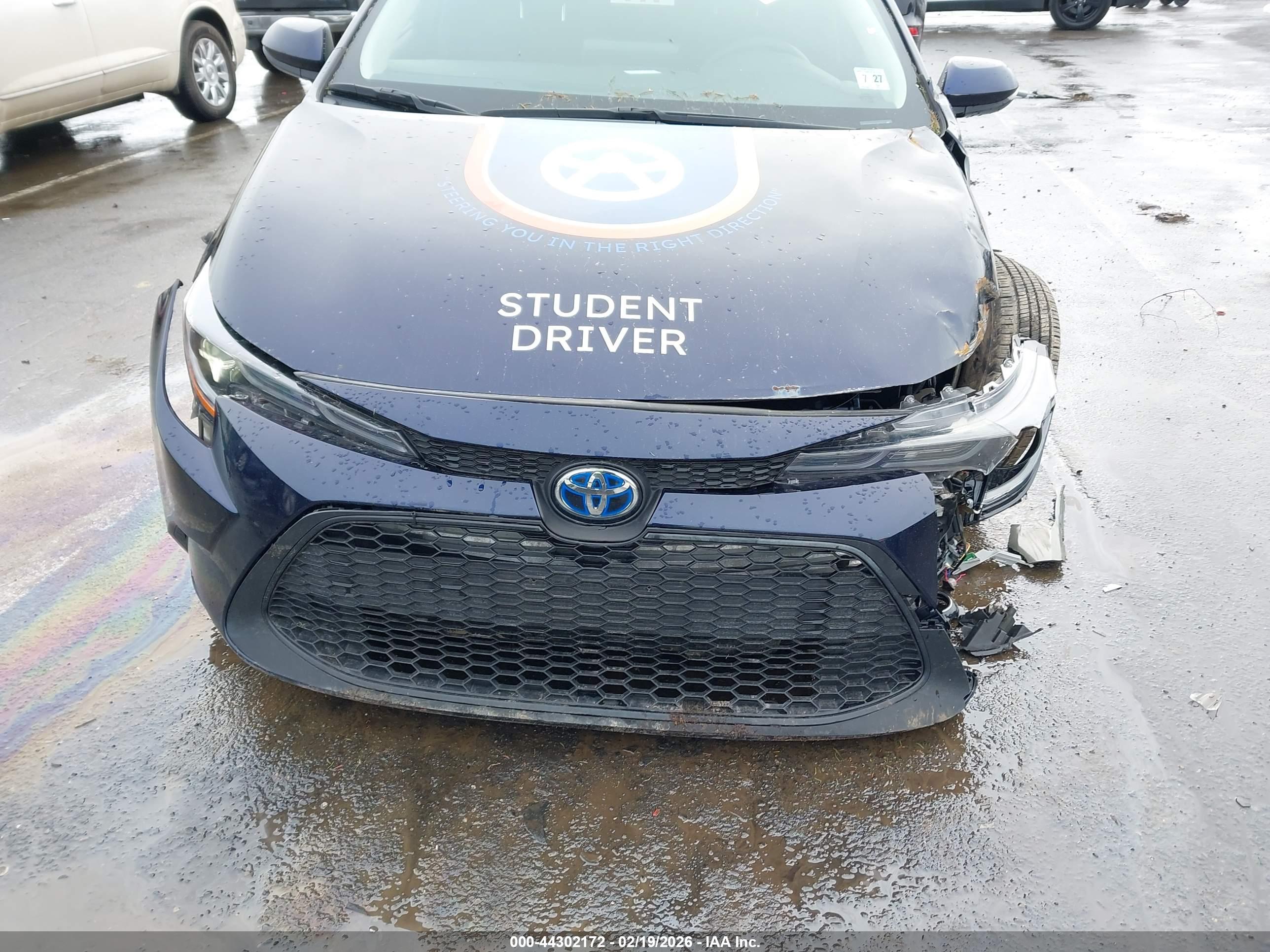 TOYOTA COROLLA image 6