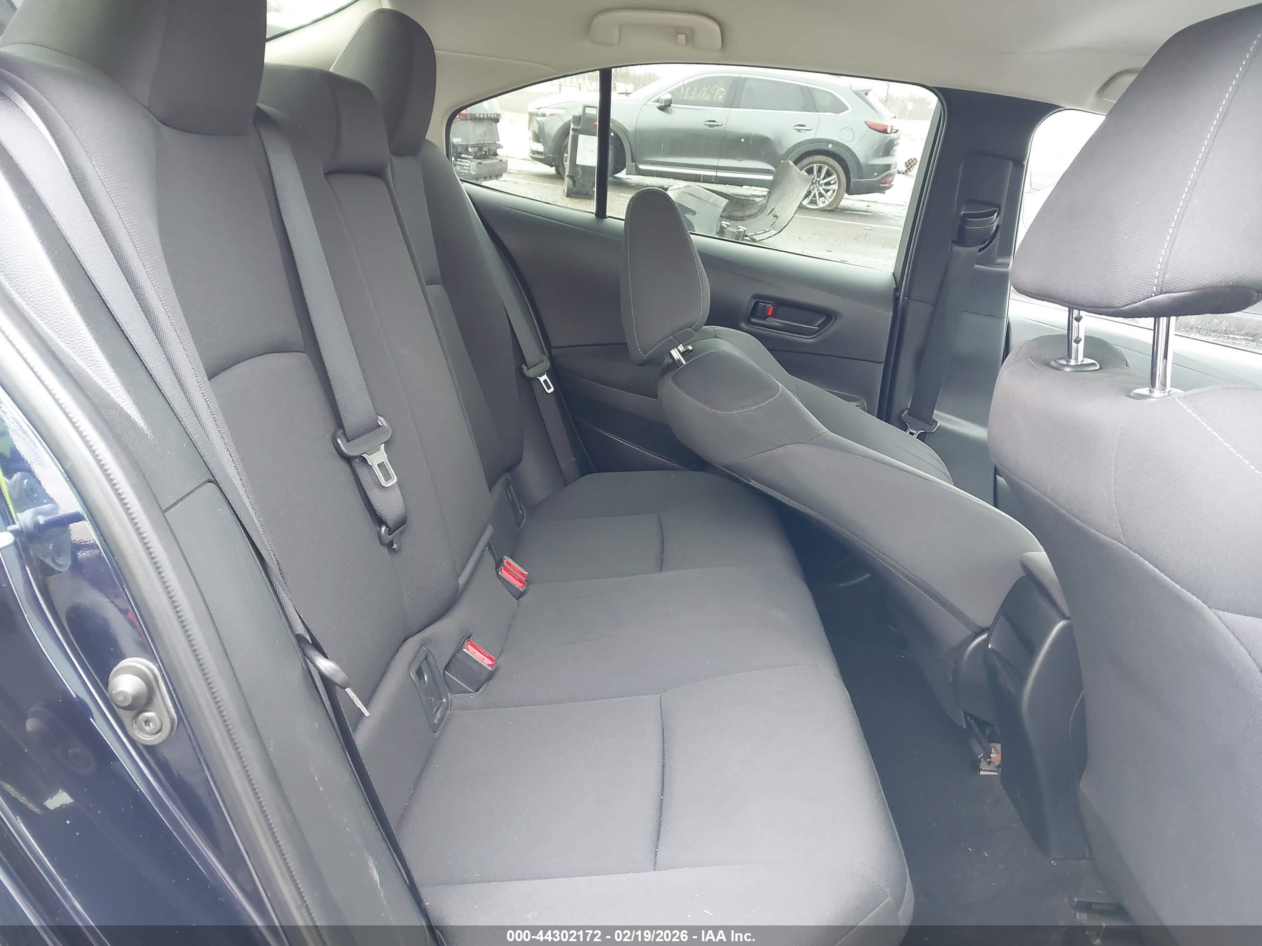 TOYOTA COROLLA image 8