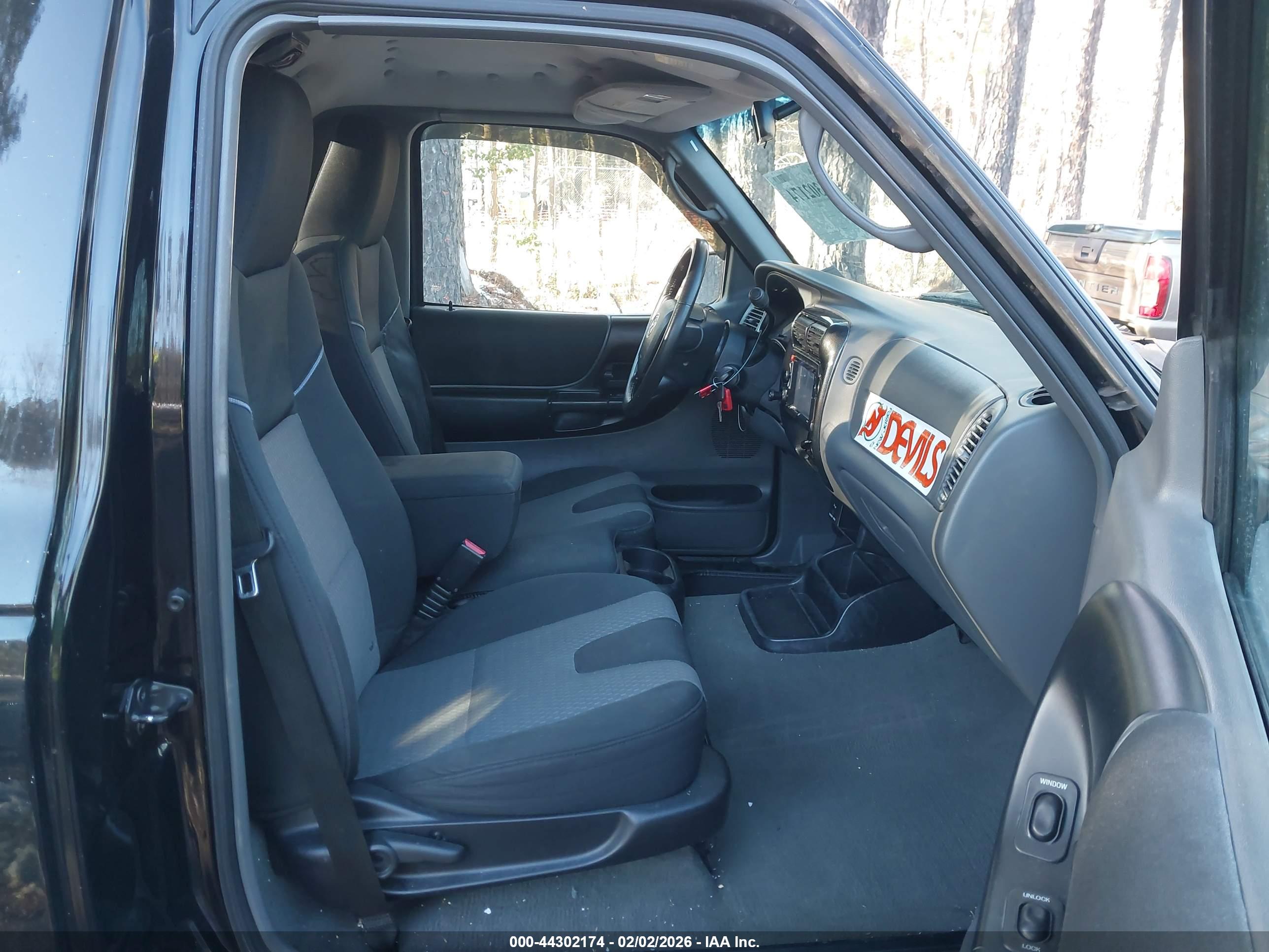 MAZDA B3000 image 5