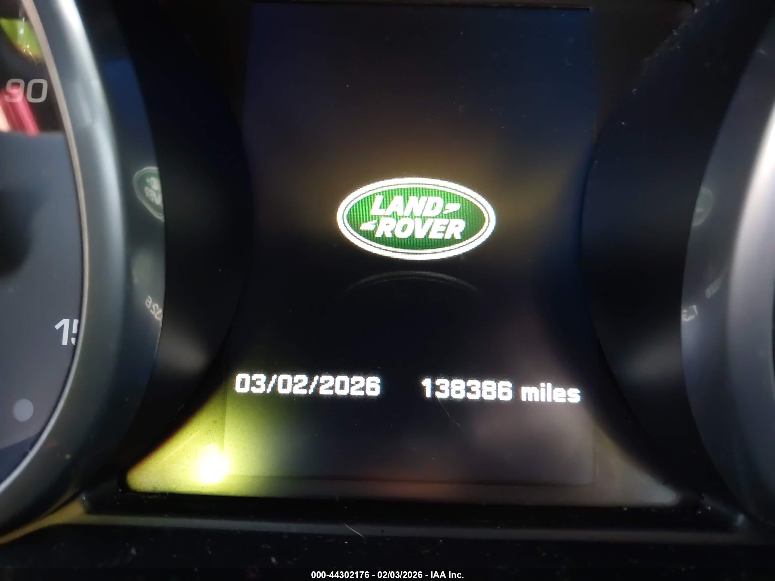 LAND ROVER image 7