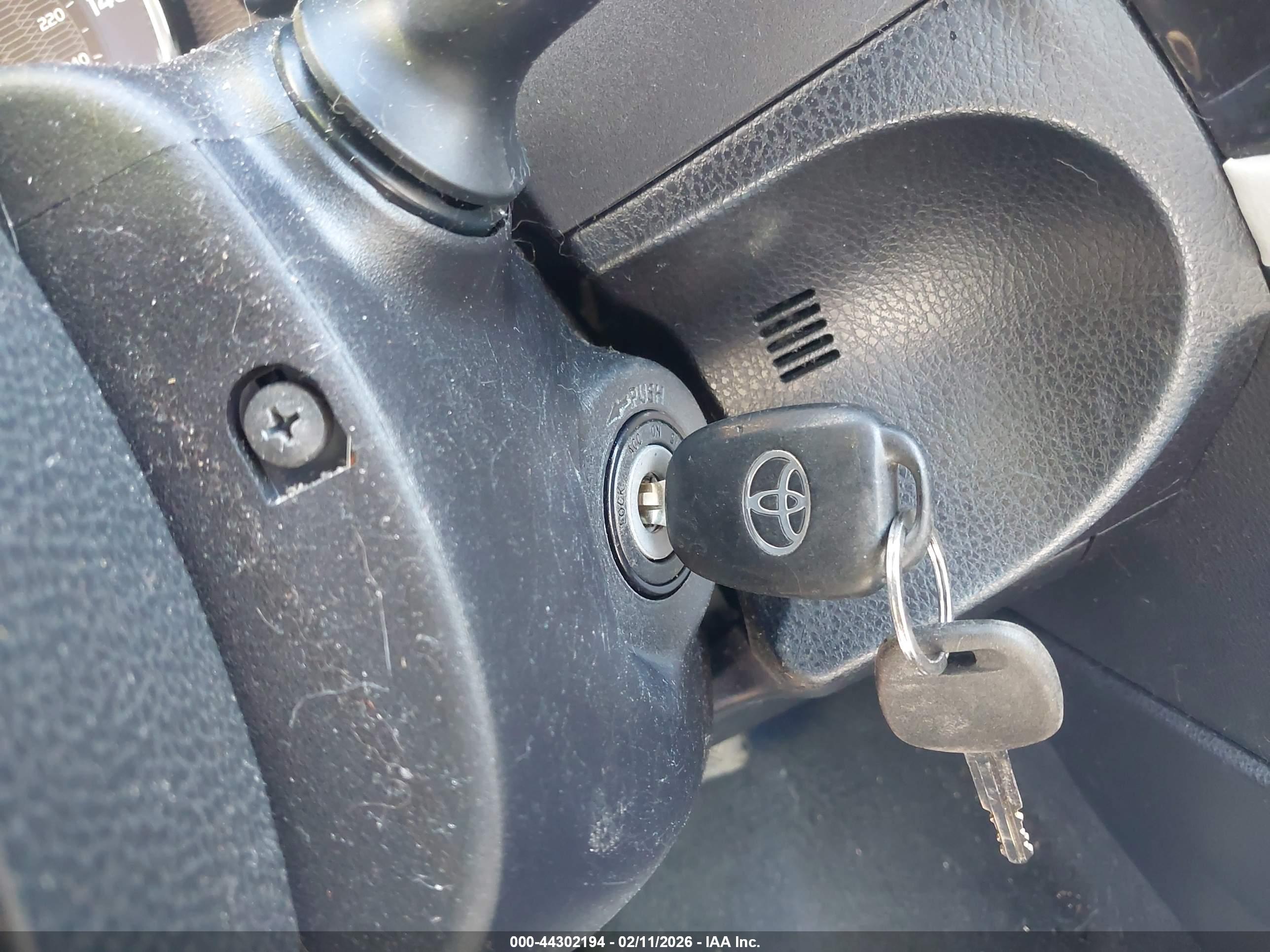 TOYOTA COROLLA image 11