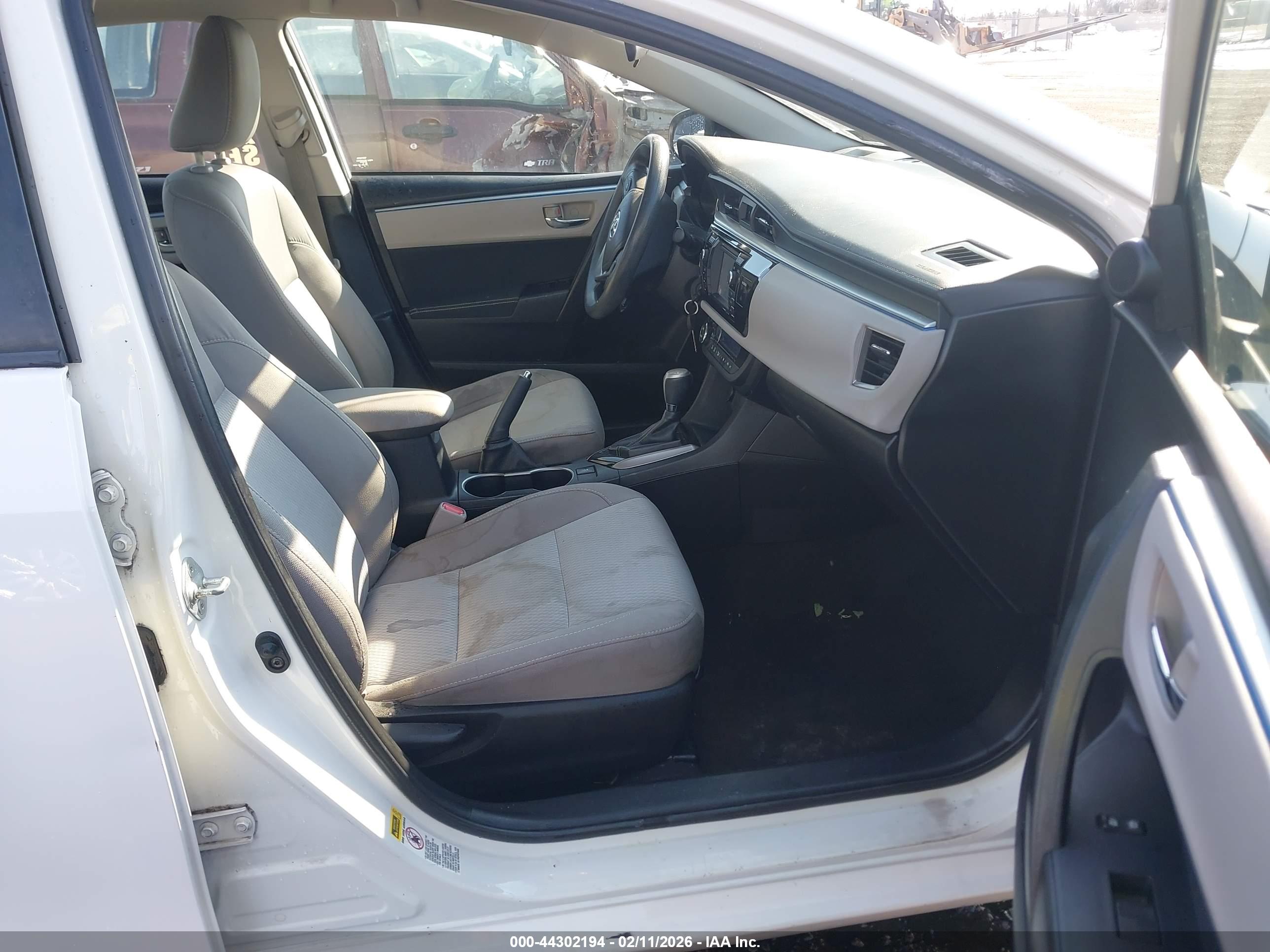 TOYOTA COROLLA image 5