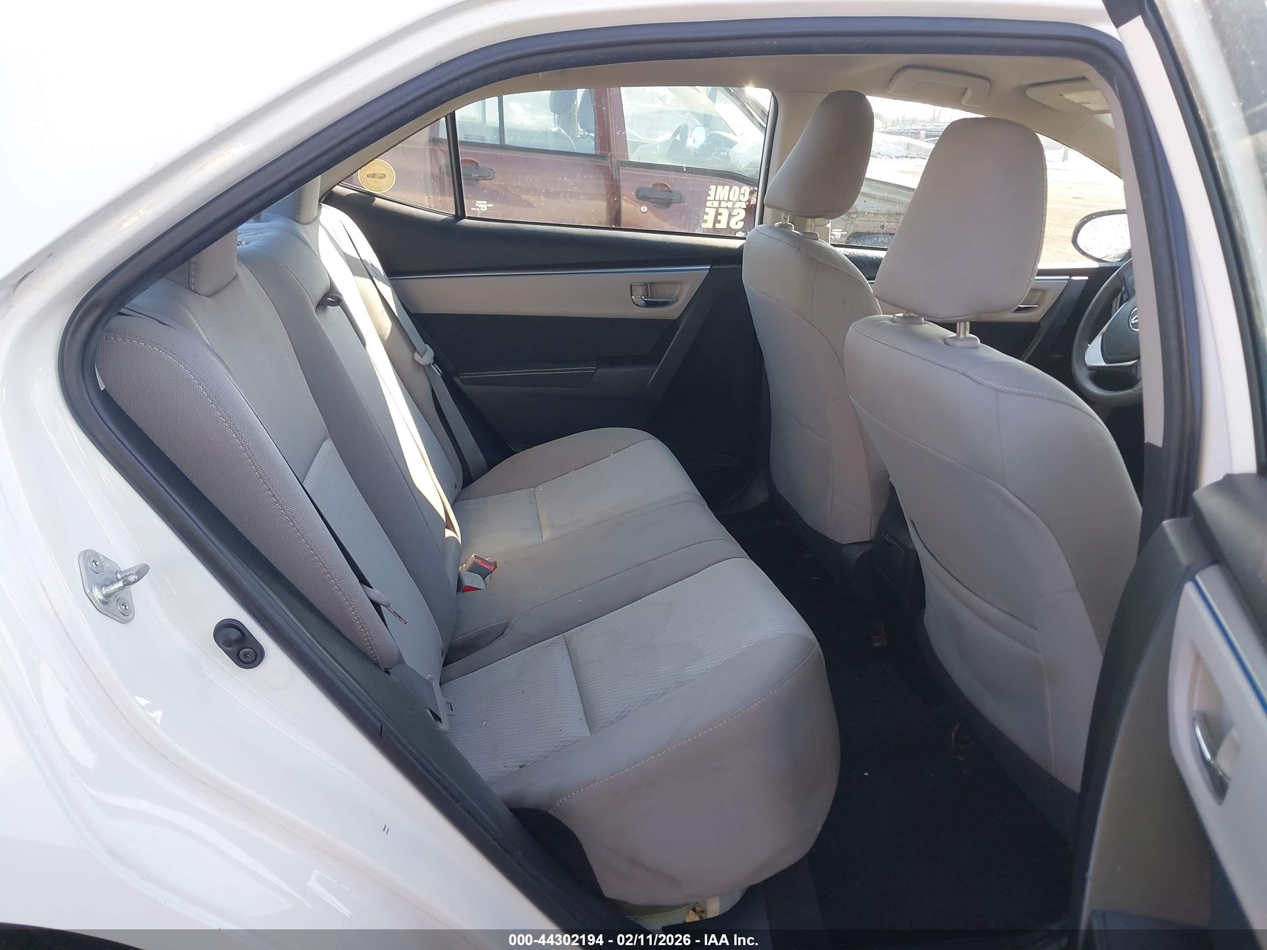 TOYOTA COROLLA image 8