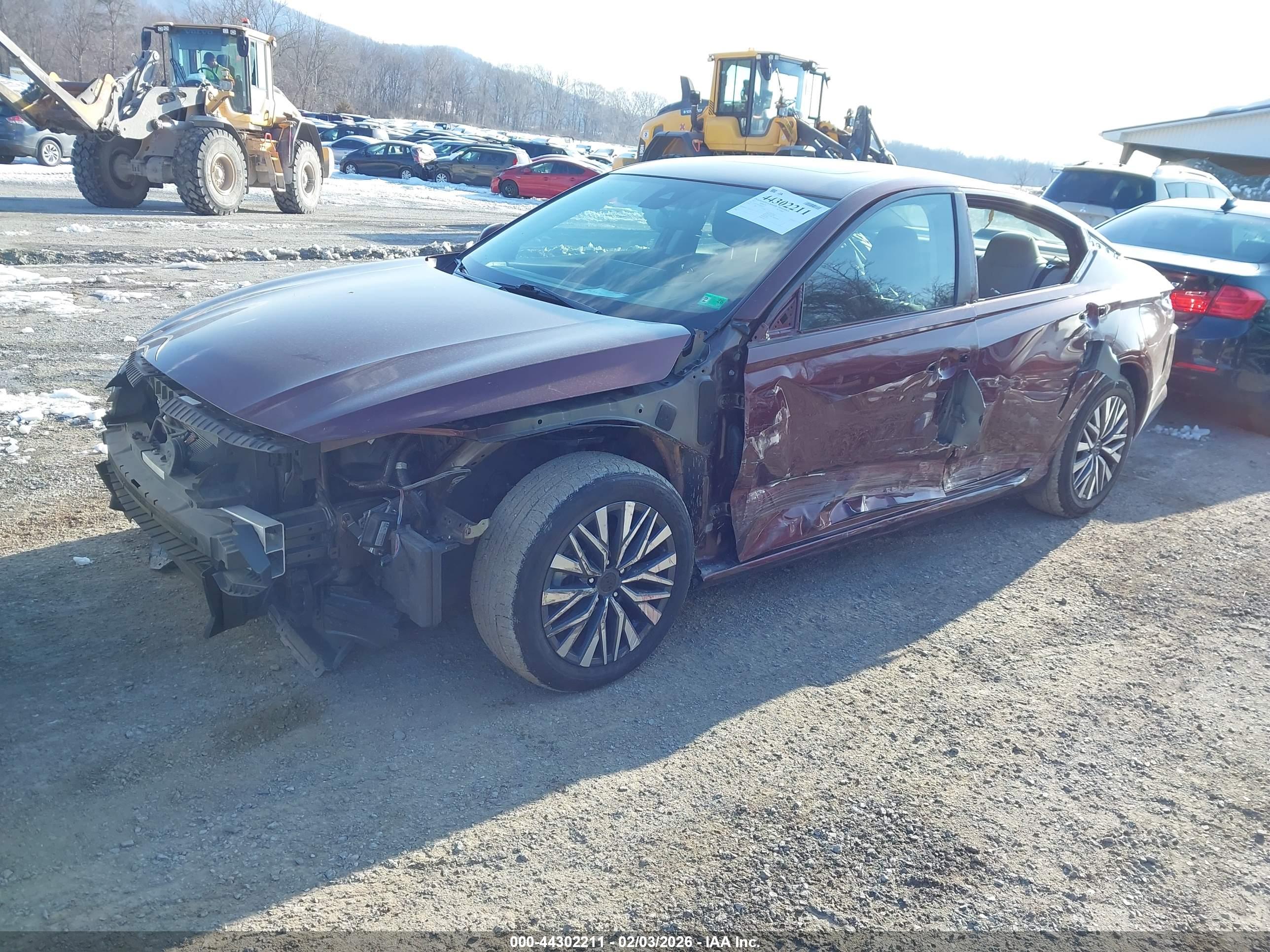 NISSAN ALTIMA image 2