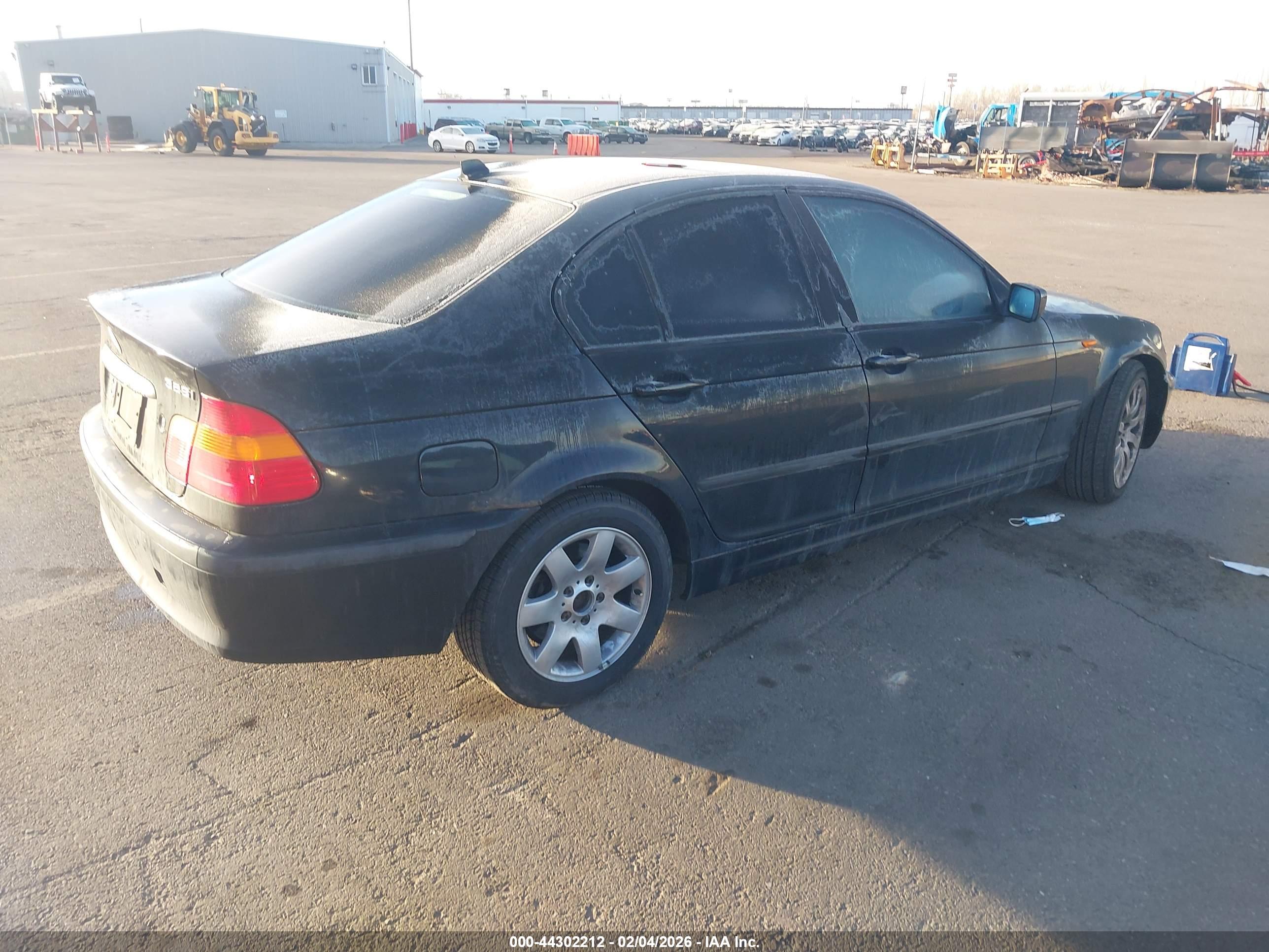 BMW 325I image 4