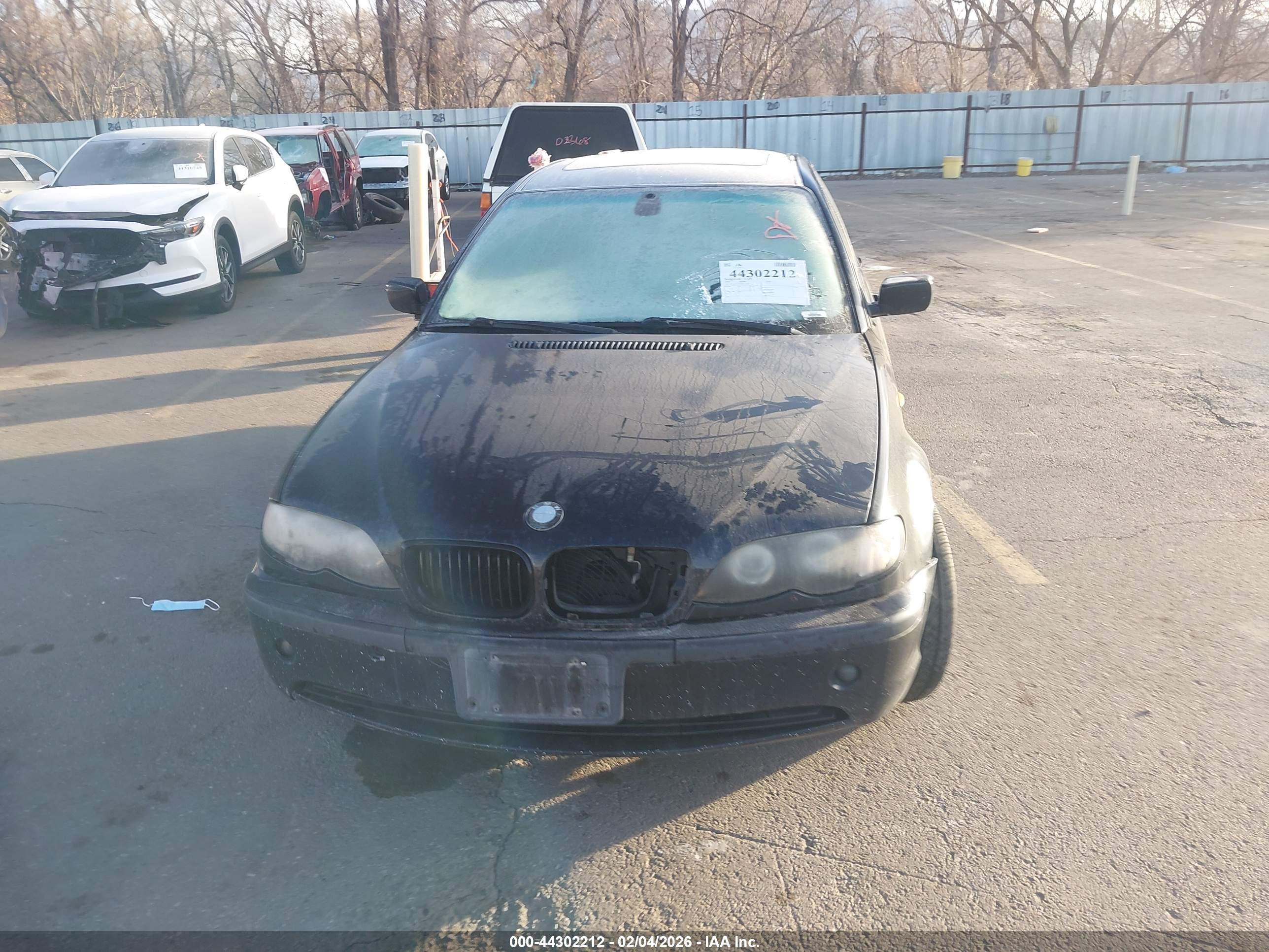 BMW 325I image 6