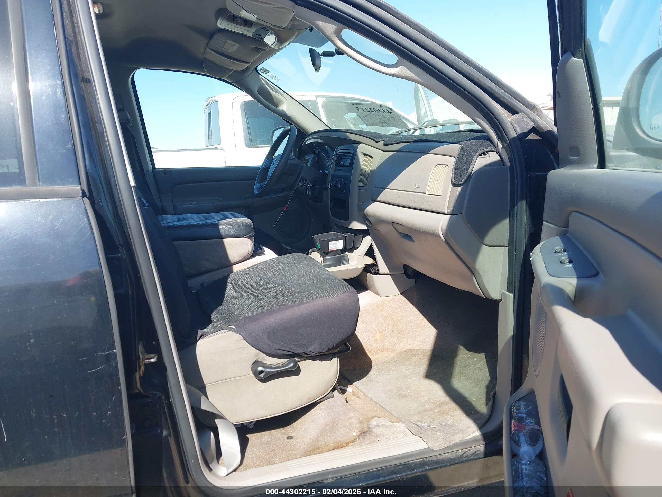 DODGE RAM image 5
