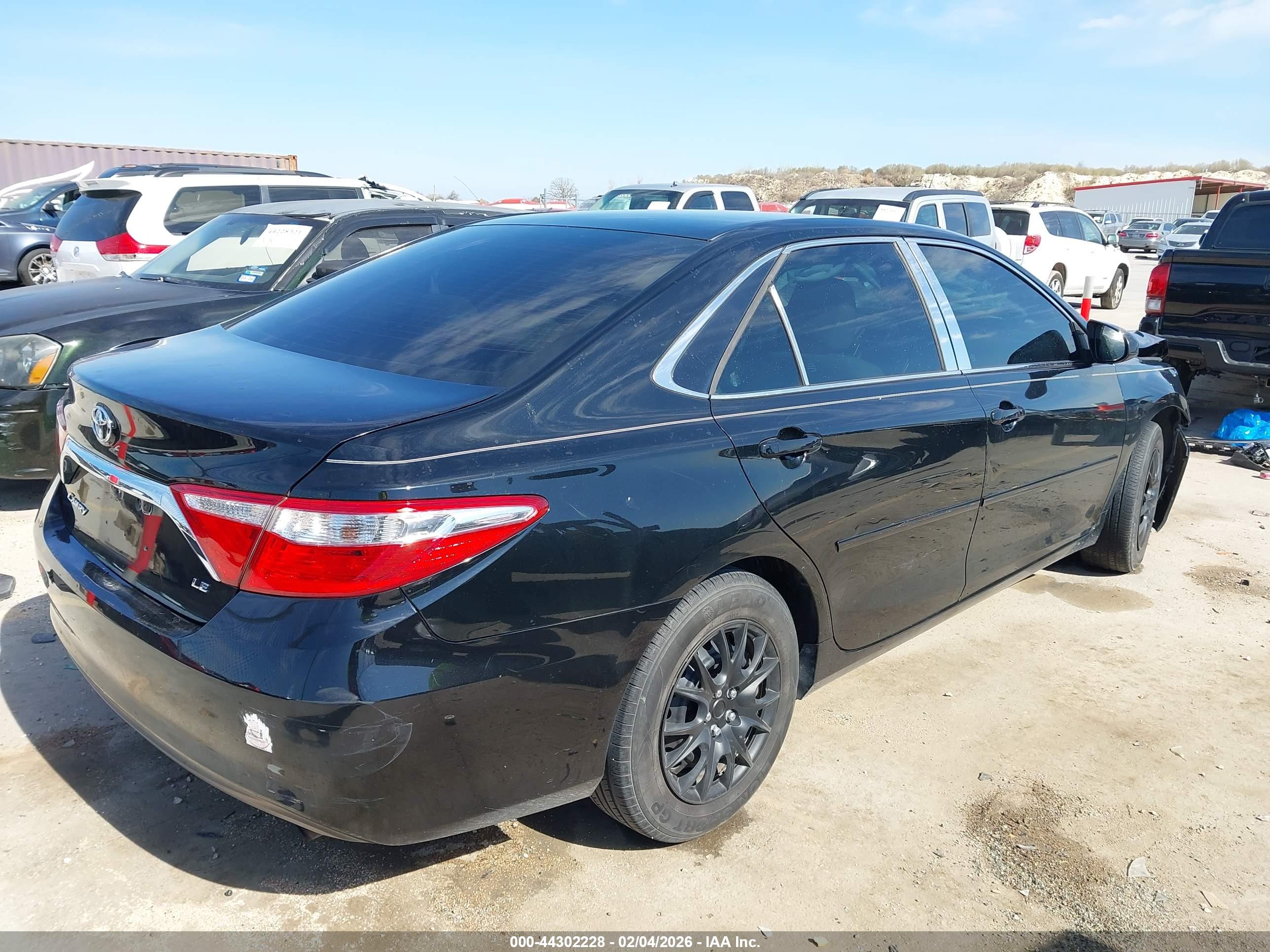TOYOTA CAMRY image 4