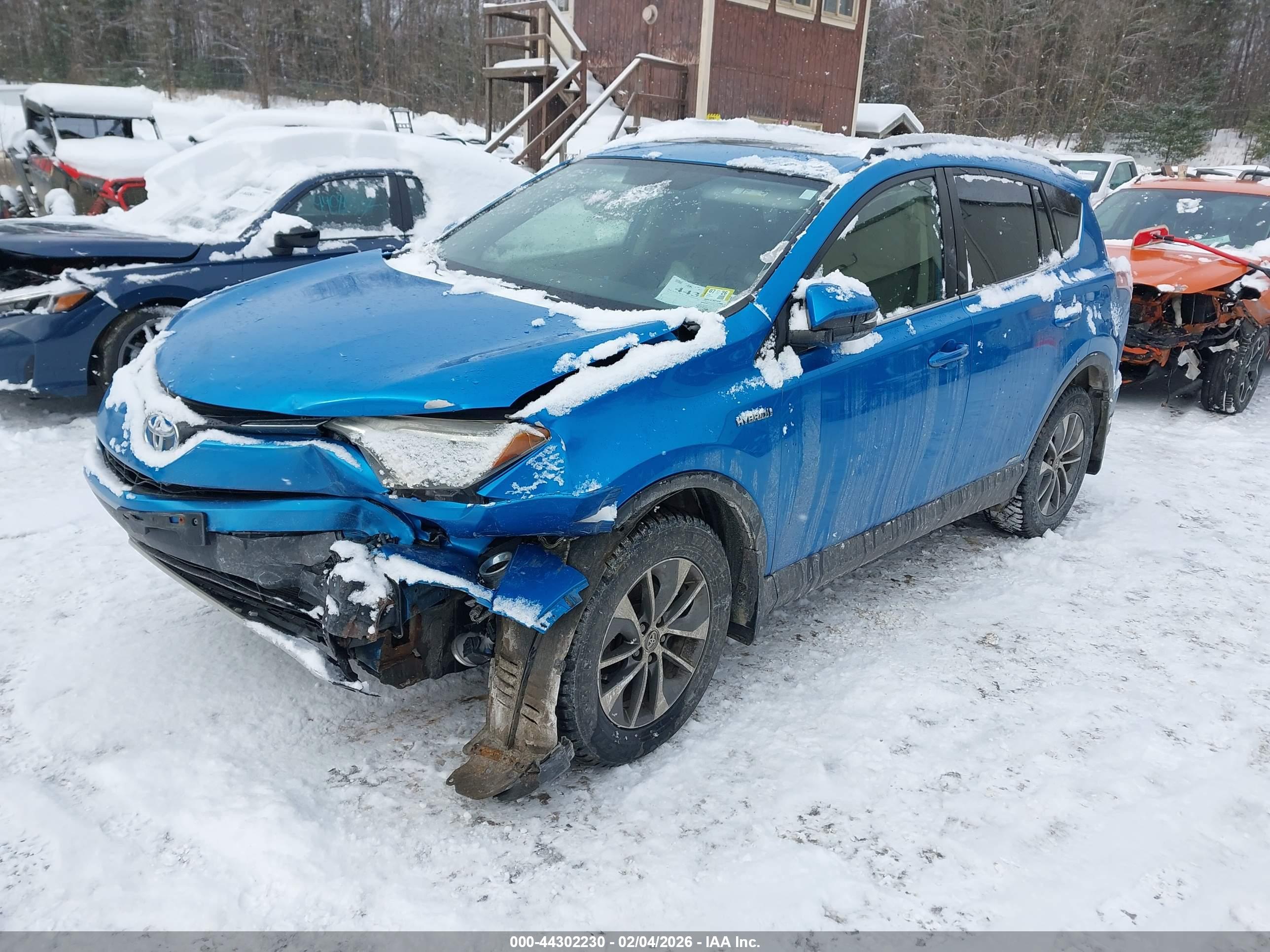 TOYOTA RAV4 image 2