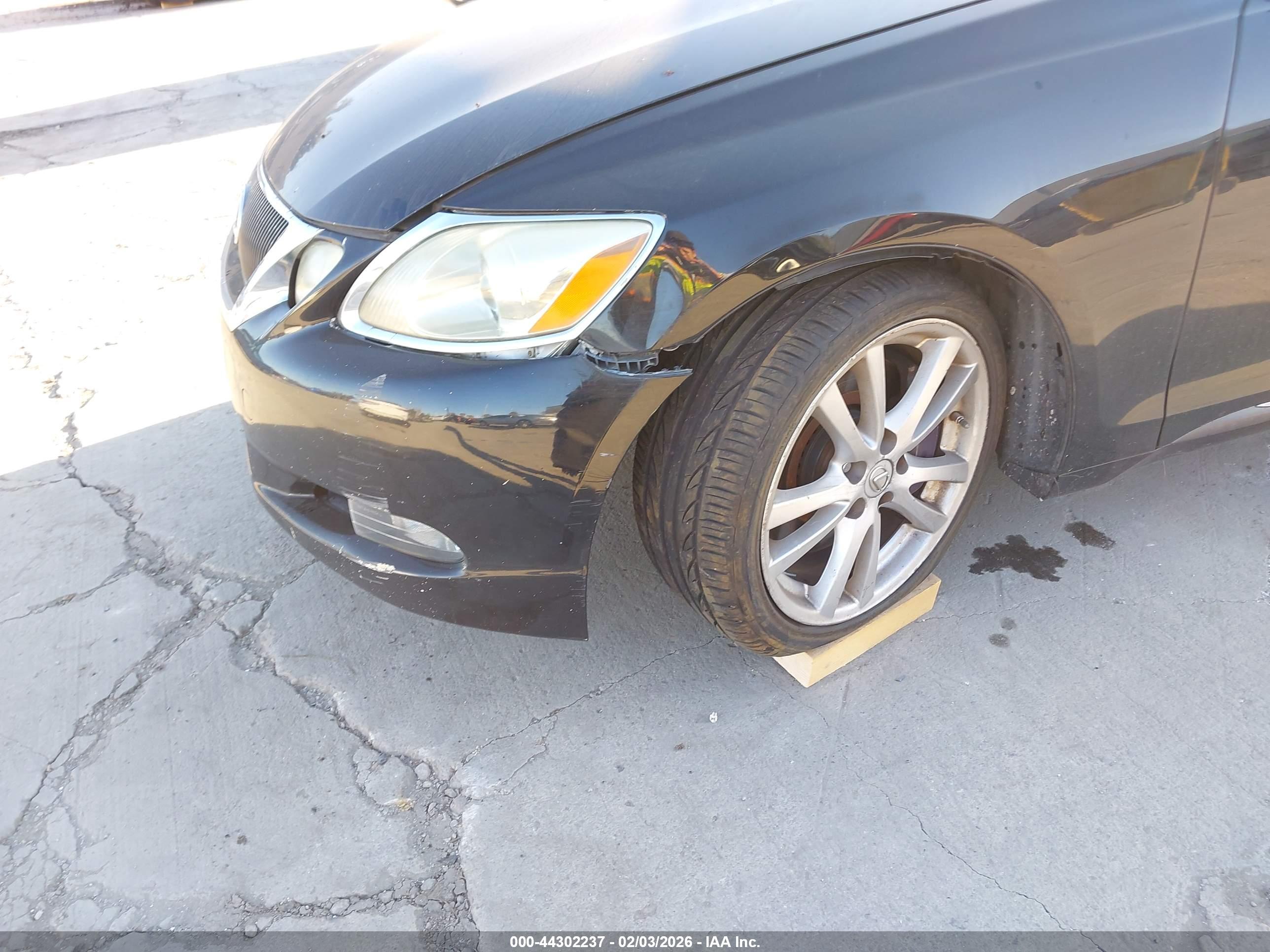 LEXUS GS image 6